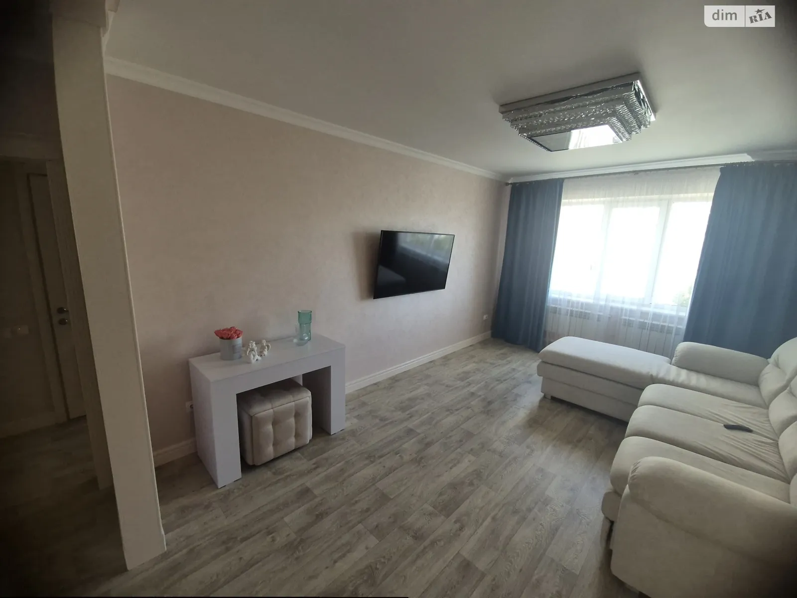 Продається 3-кімнатна квартира 65.4 кв. м у Охтирці, вул. Батюка, 6А - фото 1