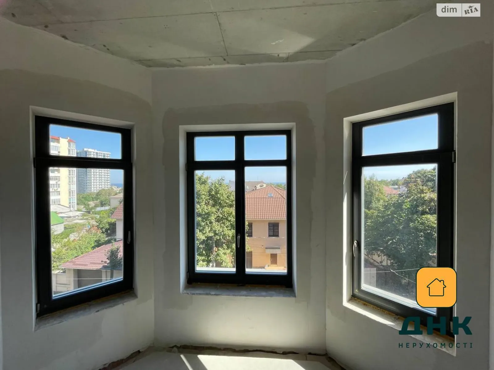 Продается 2-комнатная квартира 75.6 кв. м в Одессе, Фонтанская дор., 64/1 - фото 1