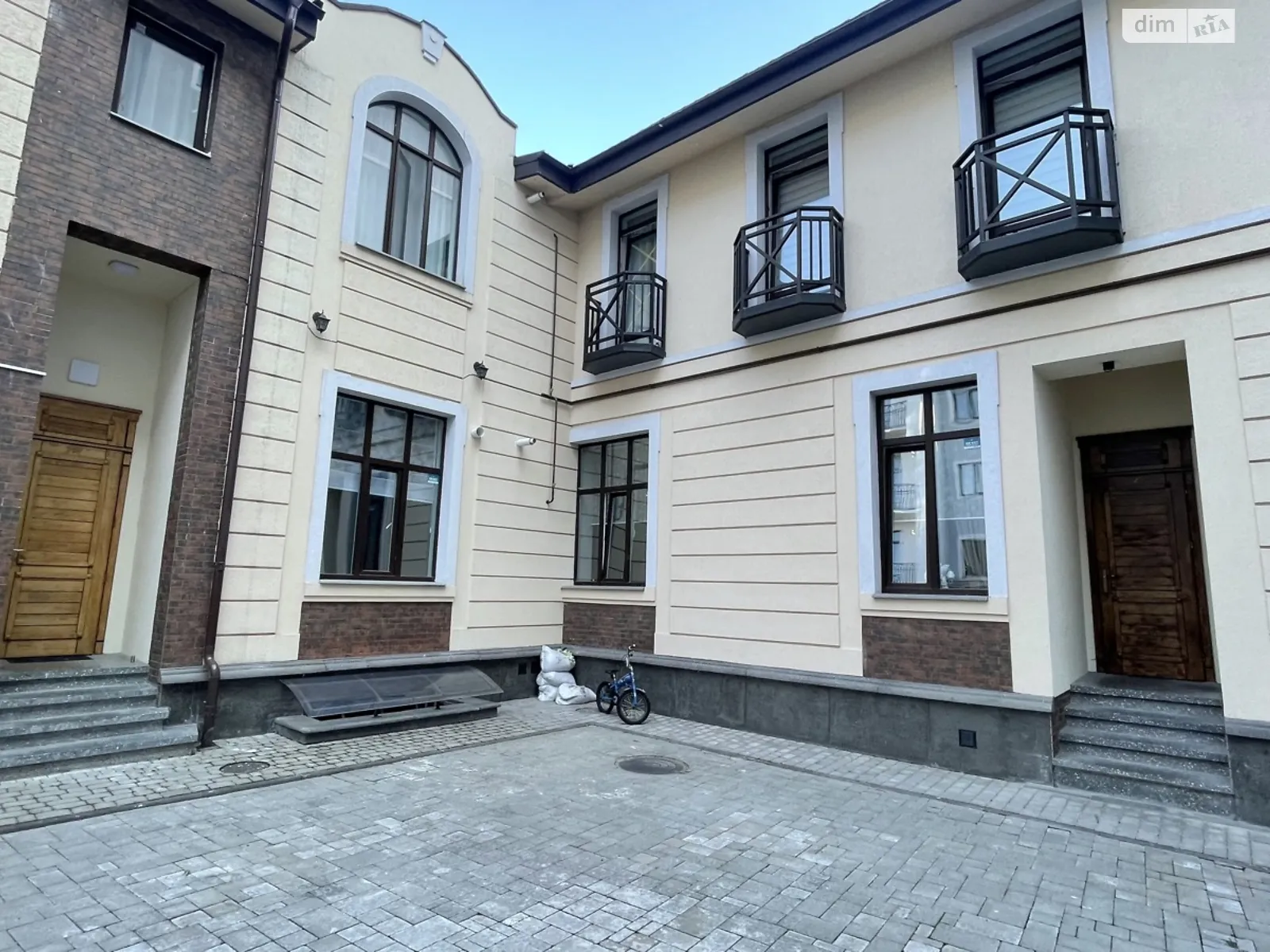 Продається 2-кімнатна квартира 74 кв. м у Івано-Франківську, цена: 135000 $ - фото 1
