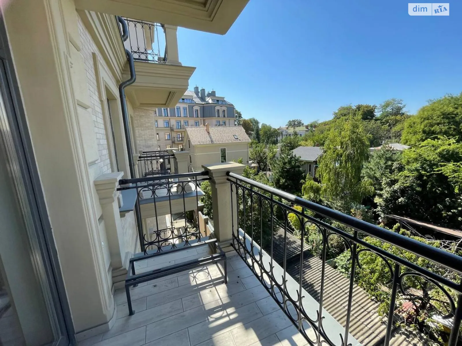 Продается 2-комнатная квартира 71.7 кв. м в Одессе, Фонтанская дор., 64/1 - фото 1