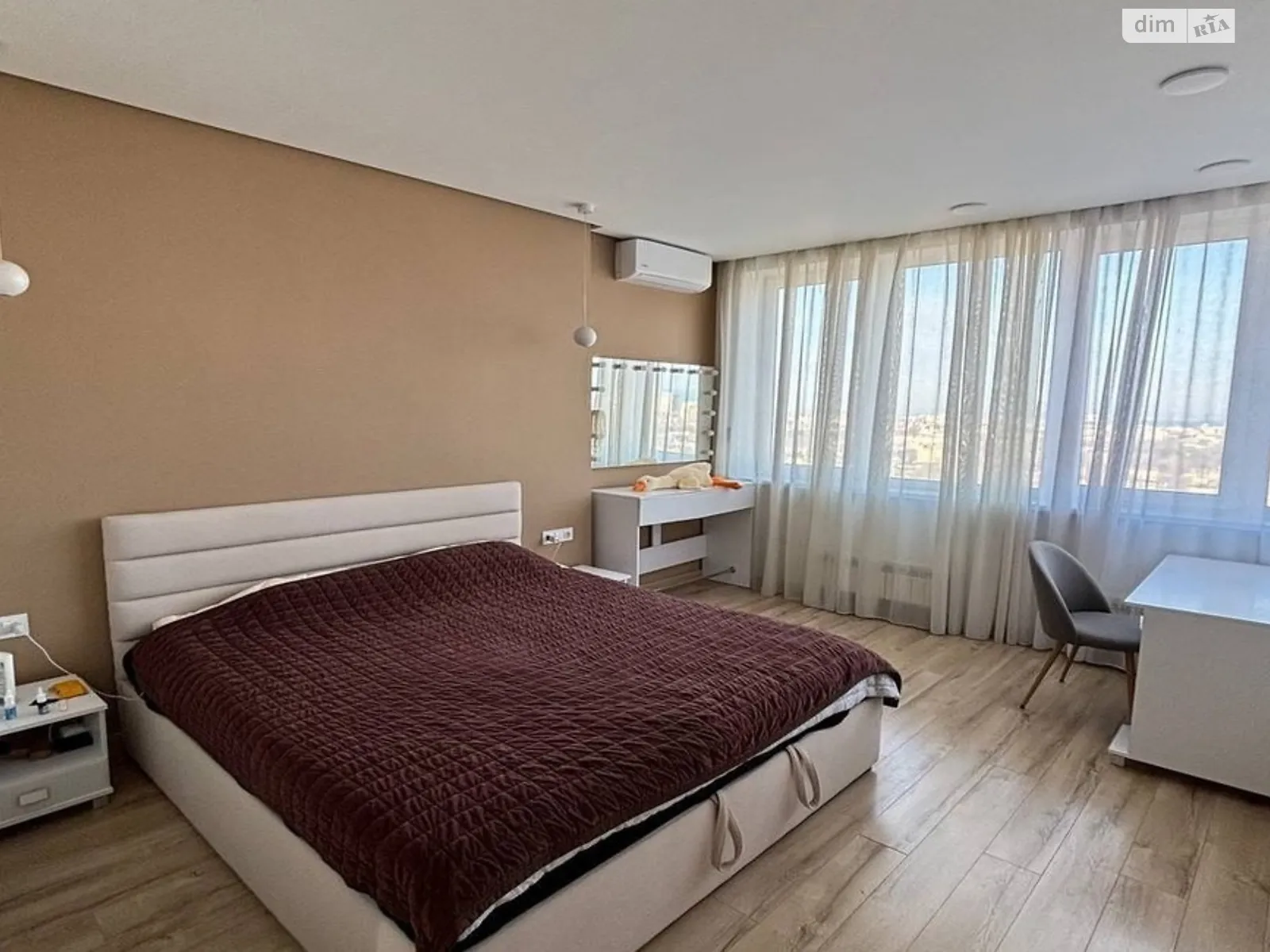 Продается 2-комнатная квартира 76.9 кв. м в Одессе, ул. Канатная - фото 1