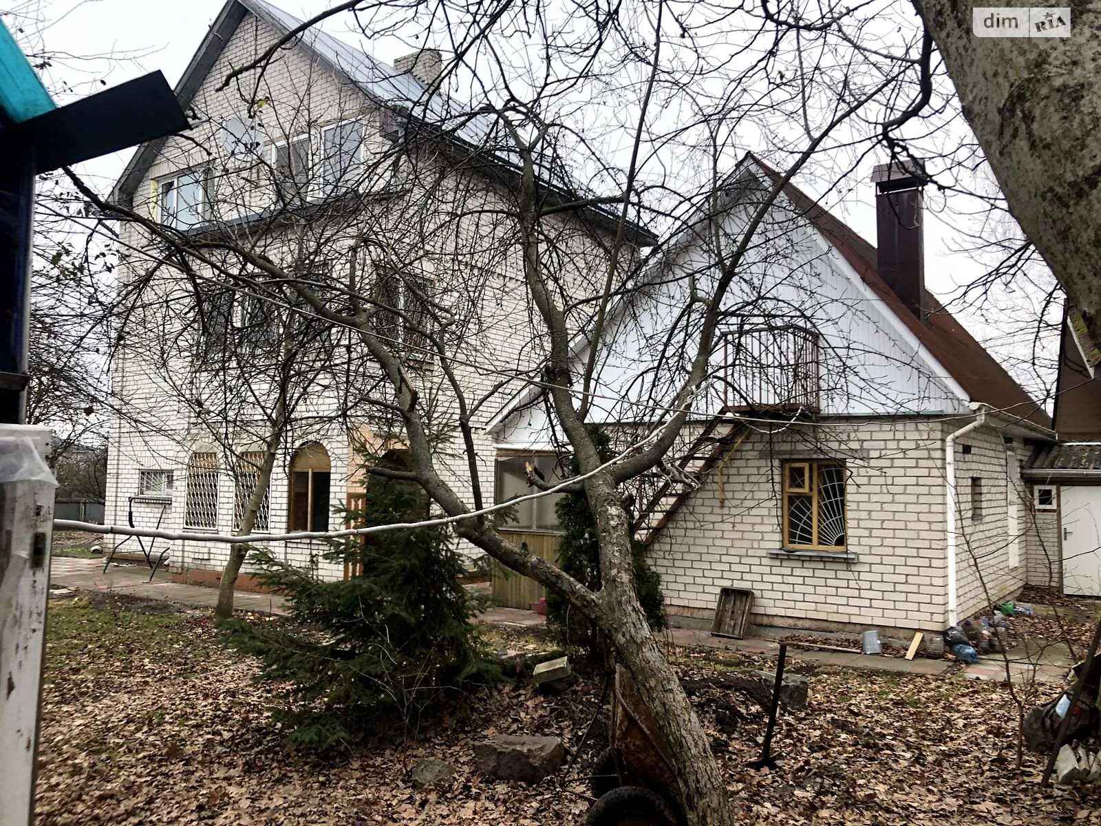 Продается дом на 3 этажа 153.5 кв. м с камином, цена: 98000 $ - фото 1