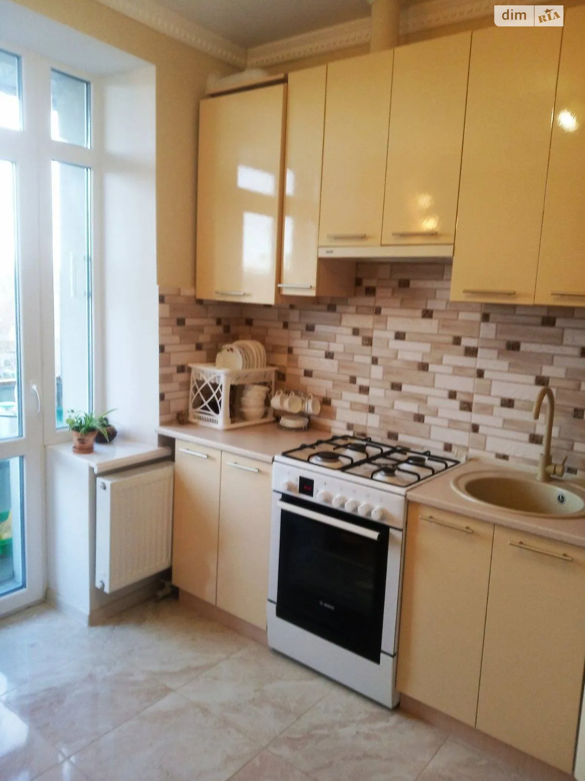 Продается 3-комнатная квартира 84.6 кв. м в Гусятине, цена: 32000 $ - фото 1