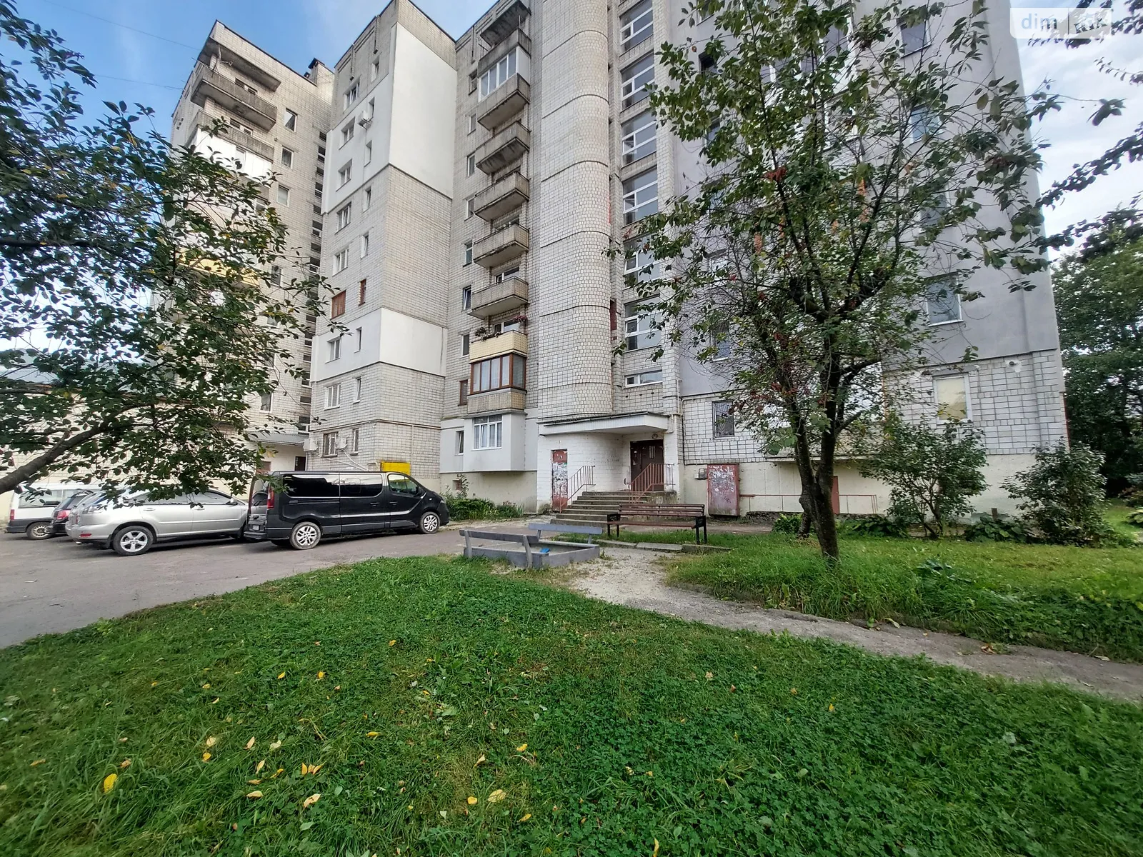 Продається 3-кімнатна квартира 65 кв. м у  - фото 2