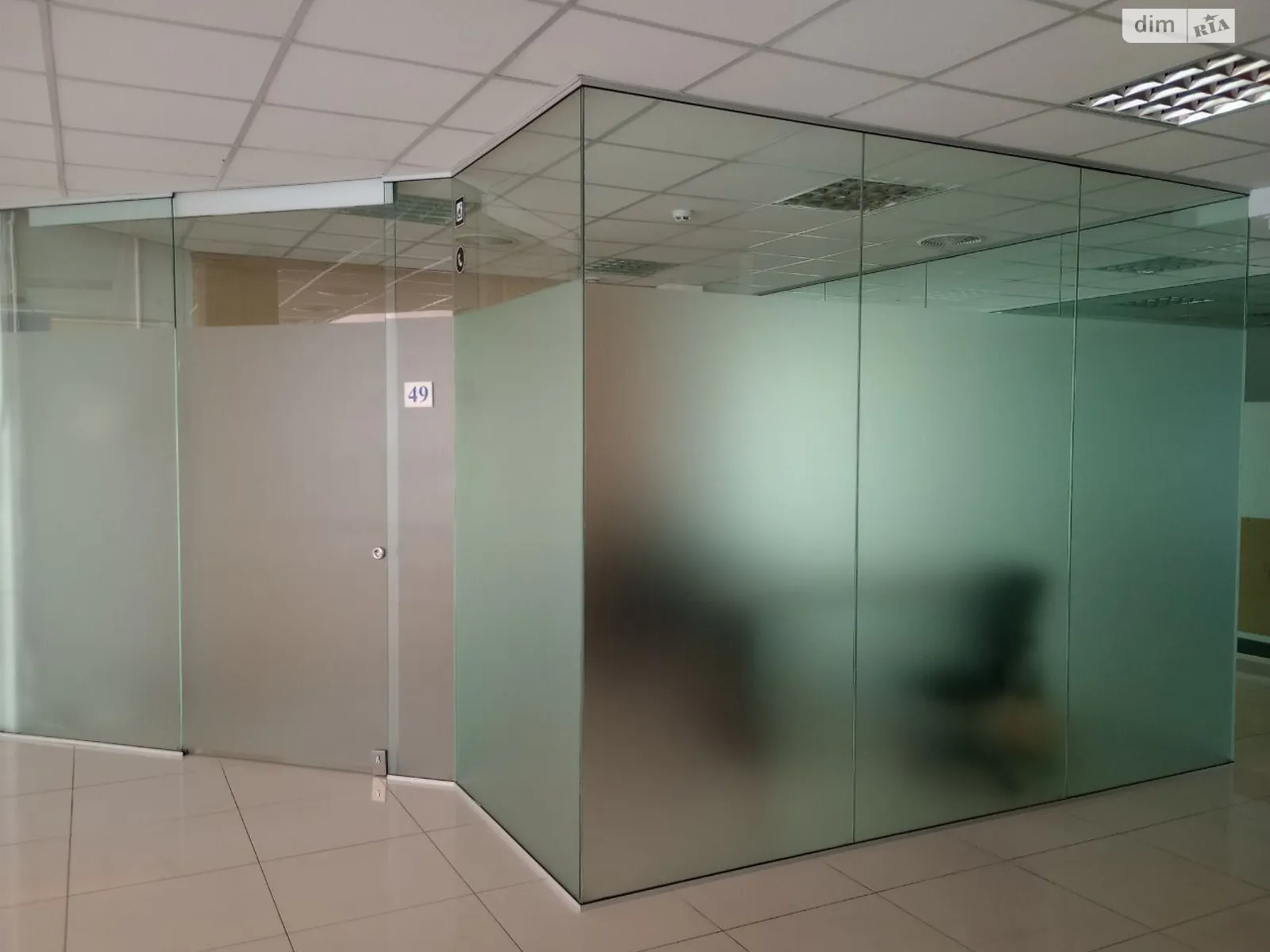 Продається офіс 16.1 кв. м в бізнес-центрі, цена: 32000 $ - фото 1