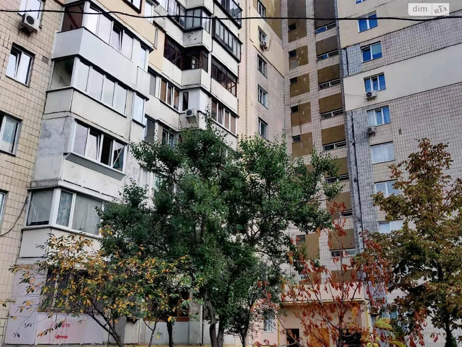 Продается 3-комнатная квартира 71 кв. м в Киеве, ул. Анны Ахматовой, 11 - фото 1