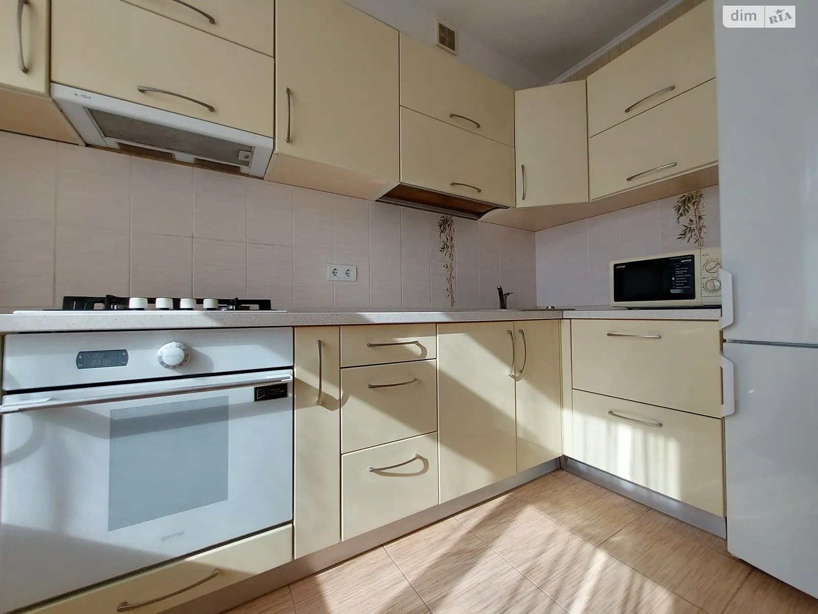 Продается 2-комнатная квартира 60 кв. м в Буче, ул. Центральная, 33В - фото 1