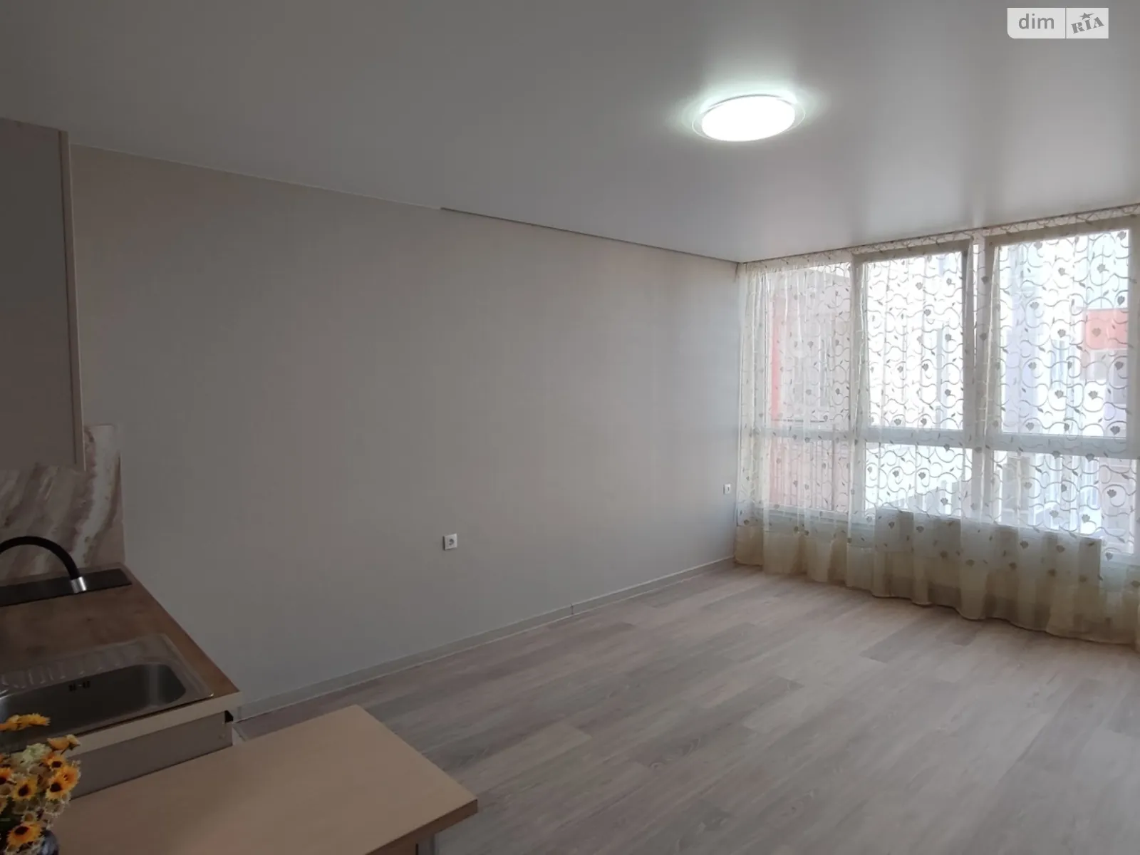 Продается 1-комнатная квартира 27 кв. м в Одессе, ул. Жемчужная, 11 - фото 1