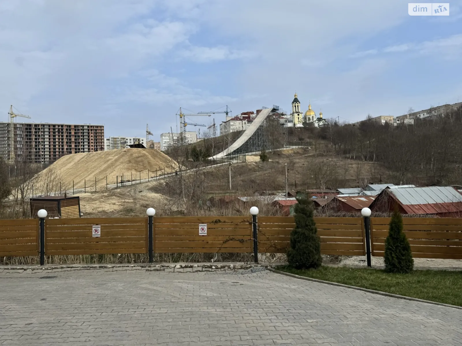 Продается объект сферы услуг 250 кв. м в 2-этажном здании, цена: 320000 $ - фото 1