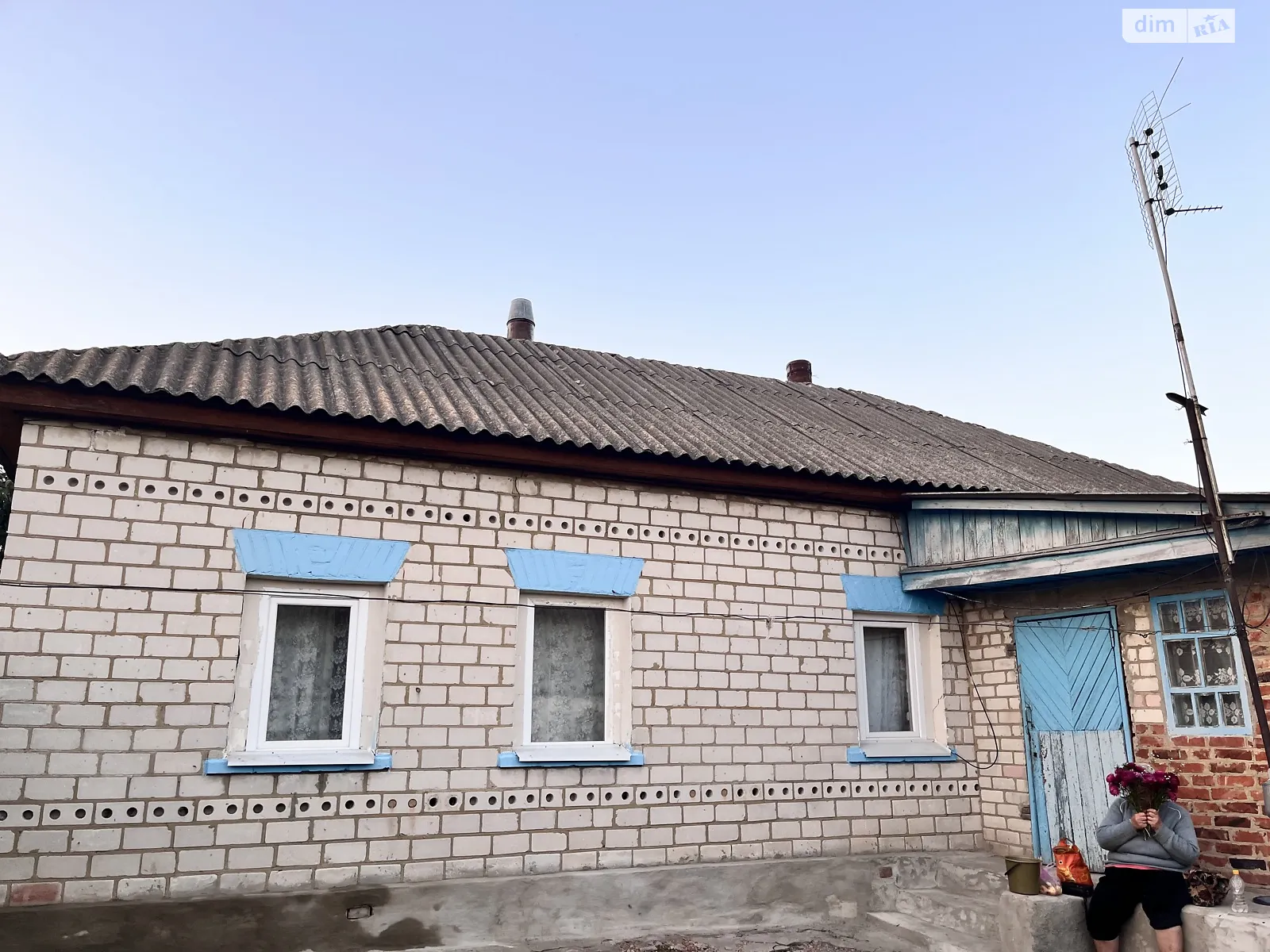 Продается одноэтажный дом 58.5 кв. м с гаражом, цена: 5700 $ - фото 1