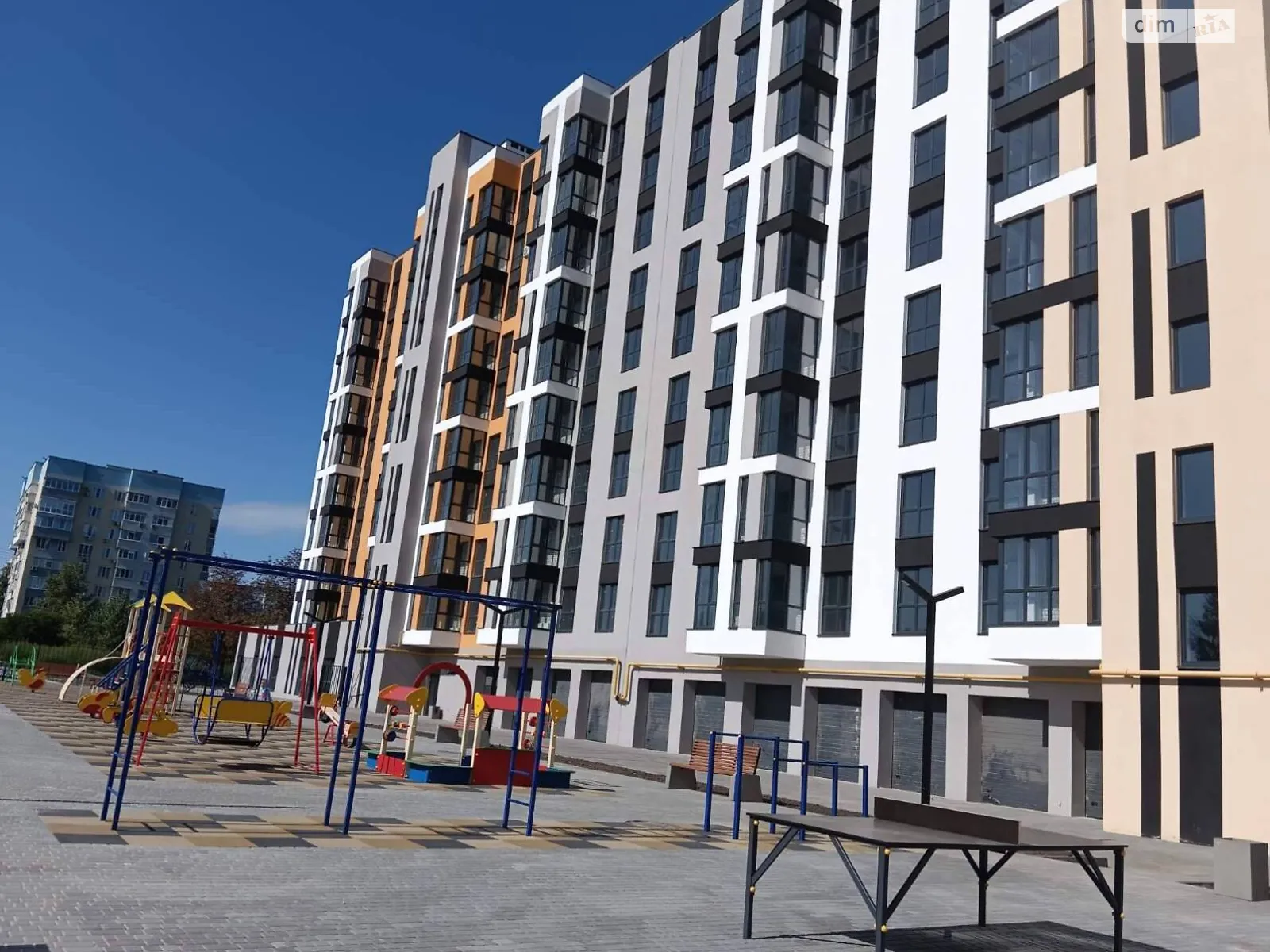 Продается 1-комнатная квартира 41 кв. м в Черкассах, ул. Байды-Вишневецкого, 101/1 - фото 1