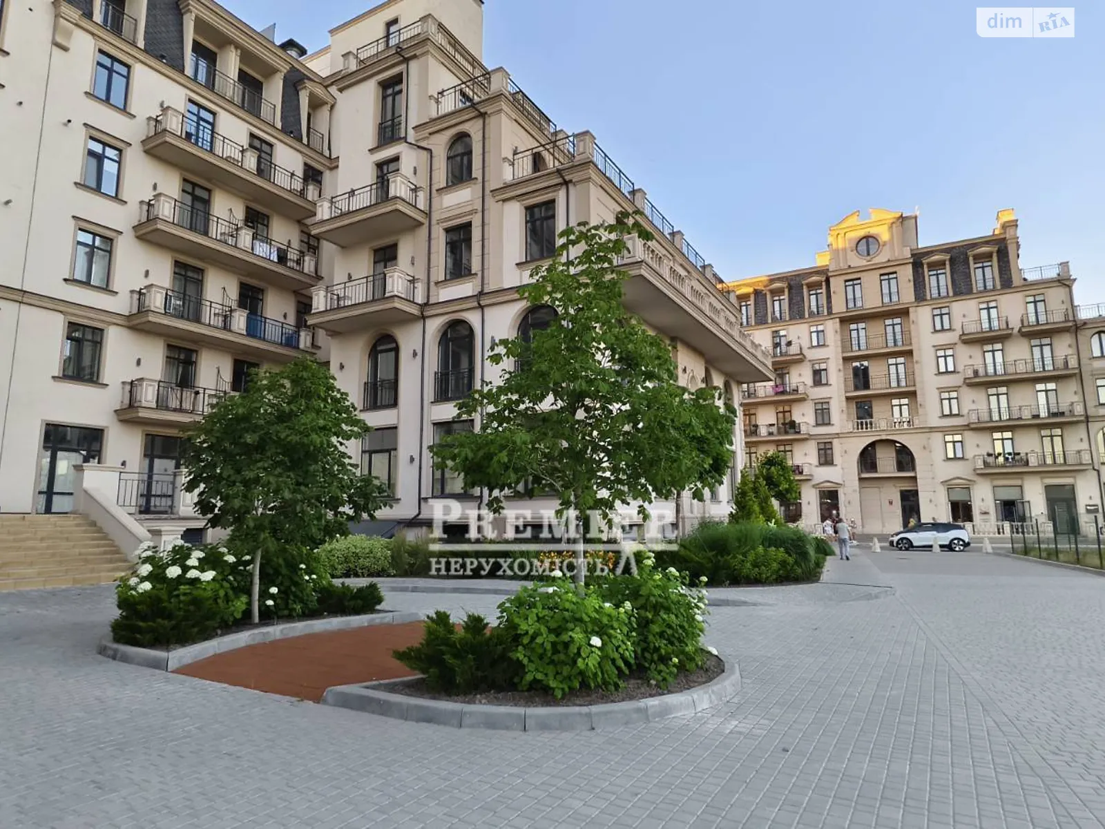 Продается 3-комнатная квартира 86.3 кв. м в Одессе, пер. Майский - фото 1