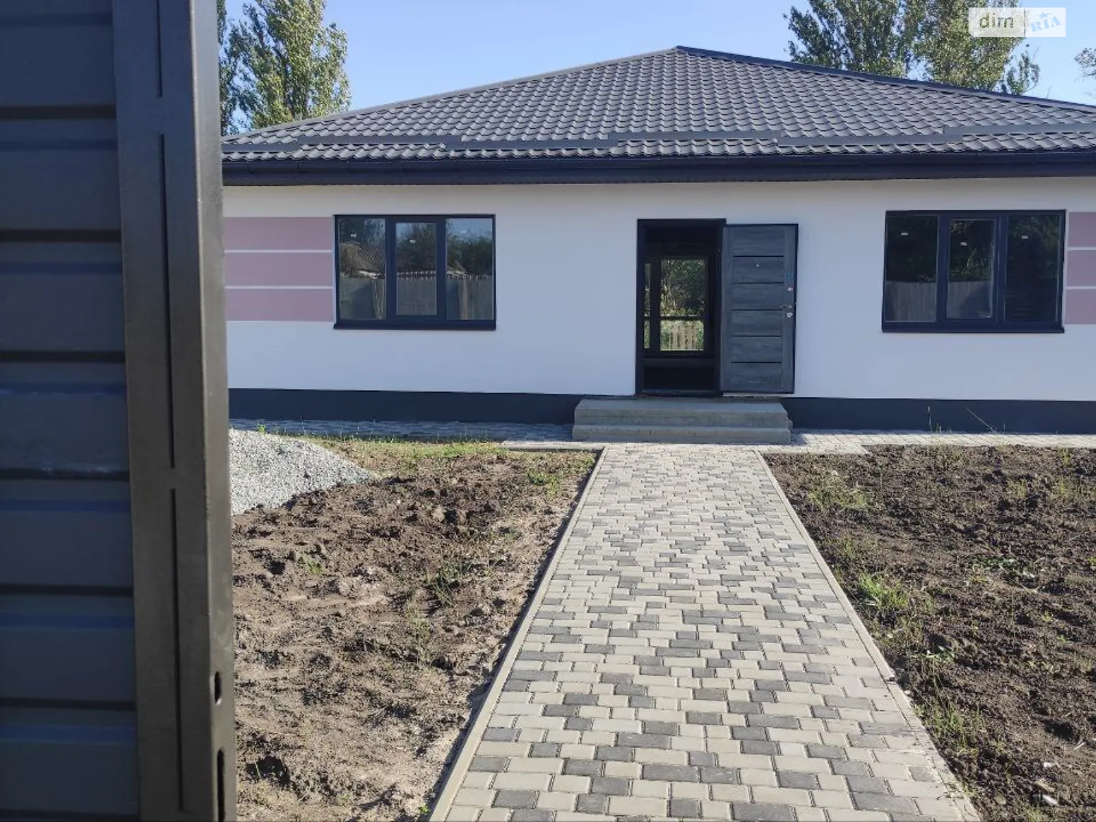 Продается одноэтажный дом 123 кв. м с камином, цена: 85000 $ - фото 1