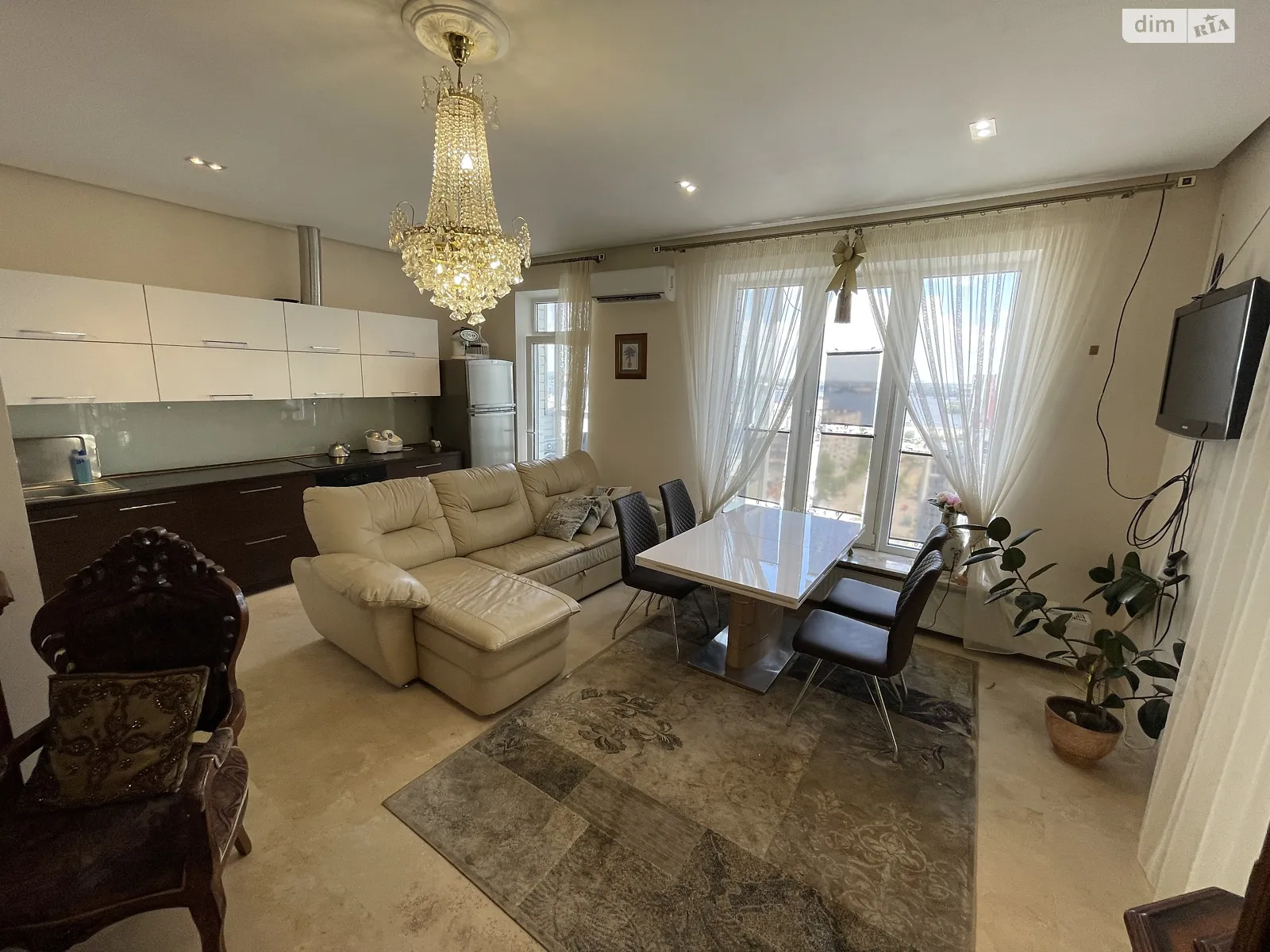 Продается 2-комнатная квартира 68.8 кв. м в Днепре, ул. Литейная, 2 - фото 1