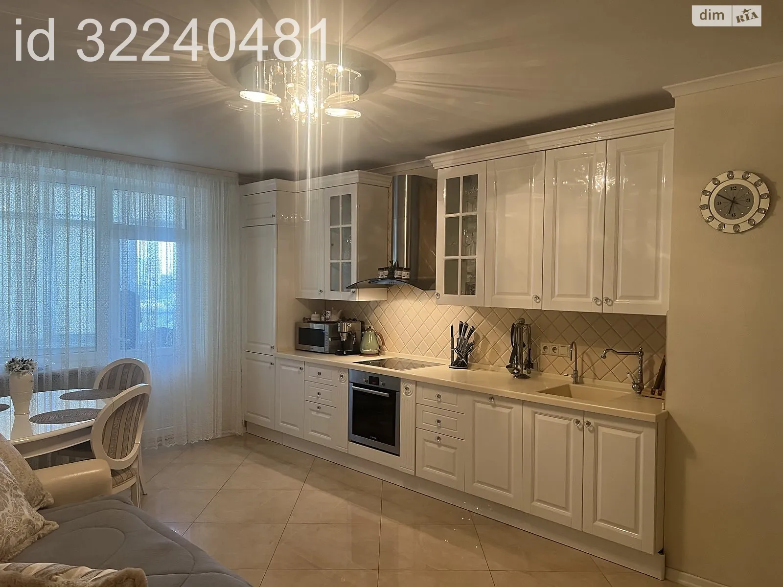 Продается 2-комнатная квартира 88.8 кв. м в Киеве, ул. Ирпенская, 69А - фото 1