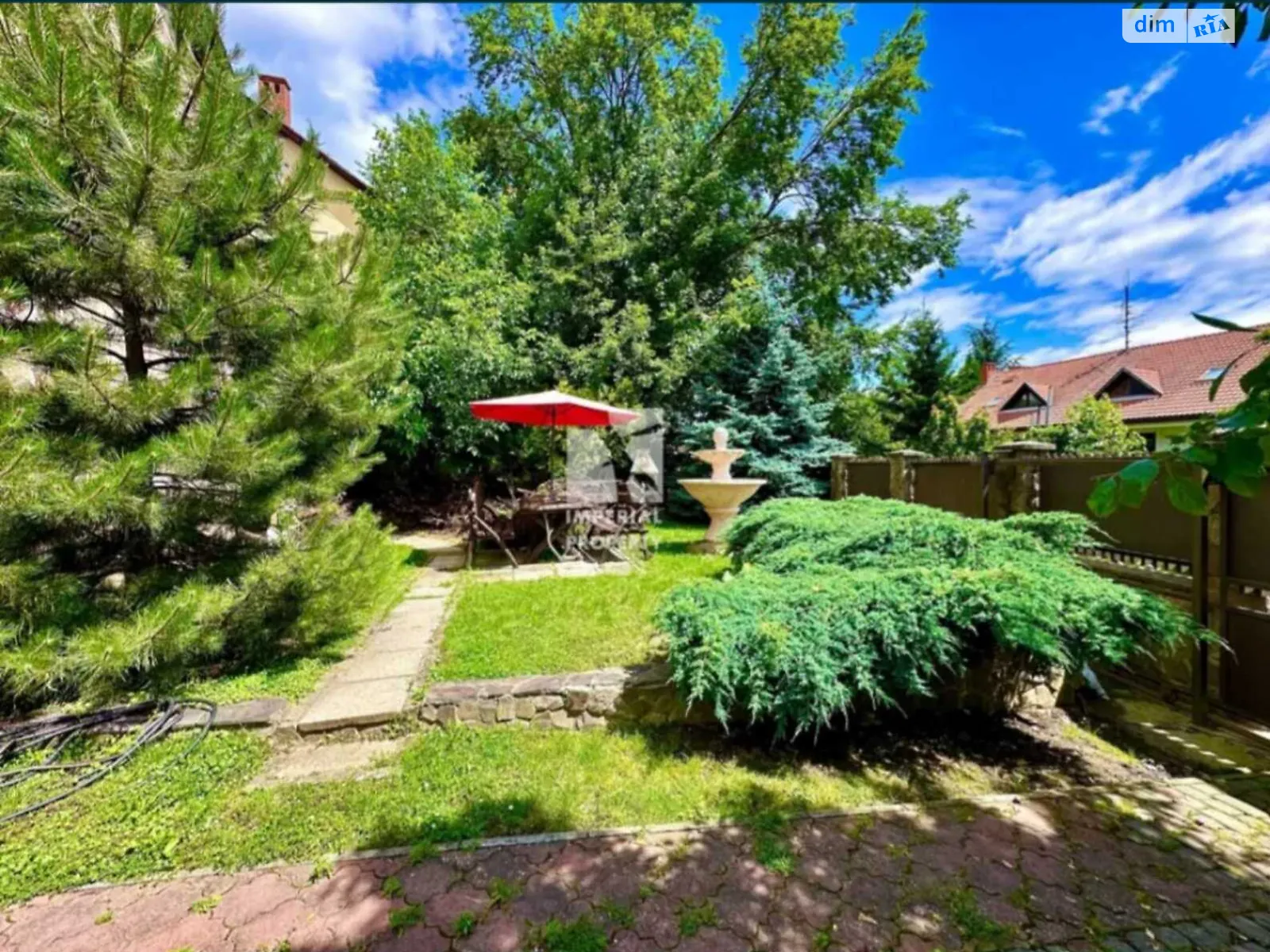 Продается дом на 2 этажа 200 кв. м с мансардой, цена: 200000 $ - фото 1