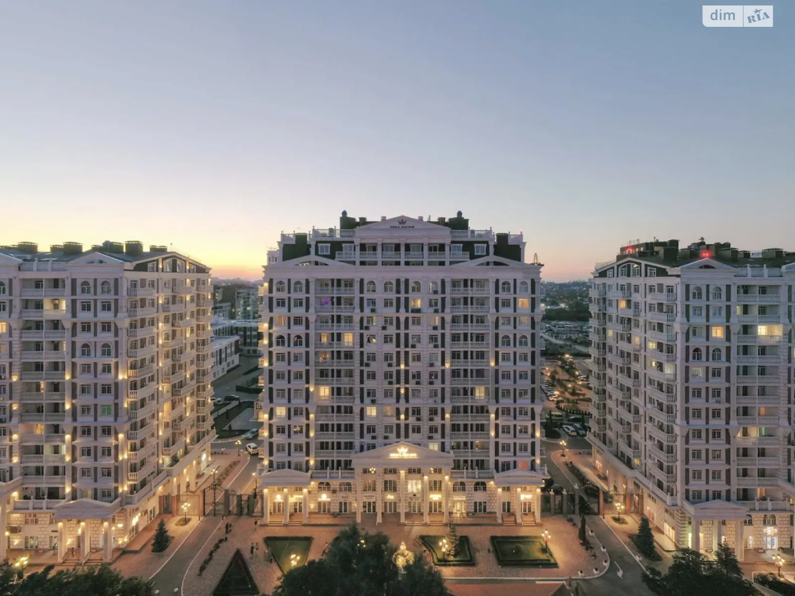 Продается 2-комнатная квартира 60.5 кв. м в Киеве, ул. Михаила Максимовича, 24В - фото 1