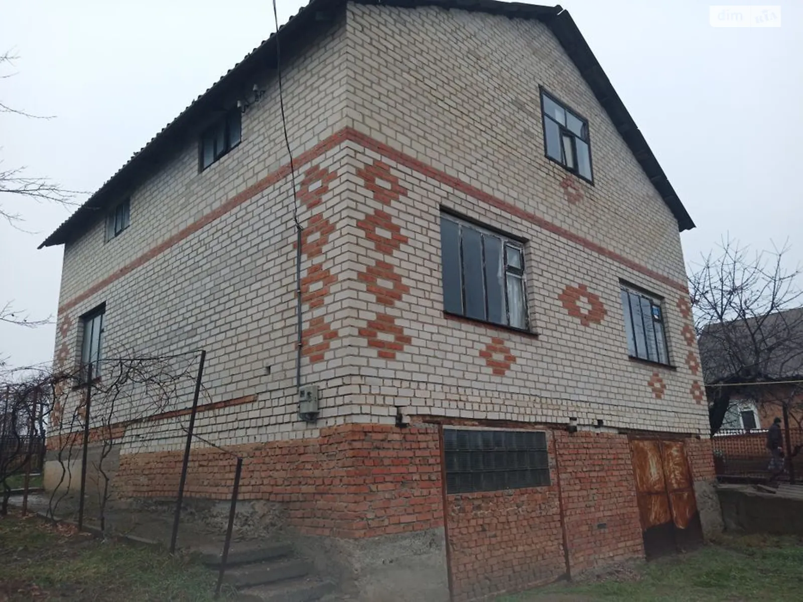 Продається будинок 2 поверховий 100 кв. м с басейном, цена: 18000 $ - фото 1