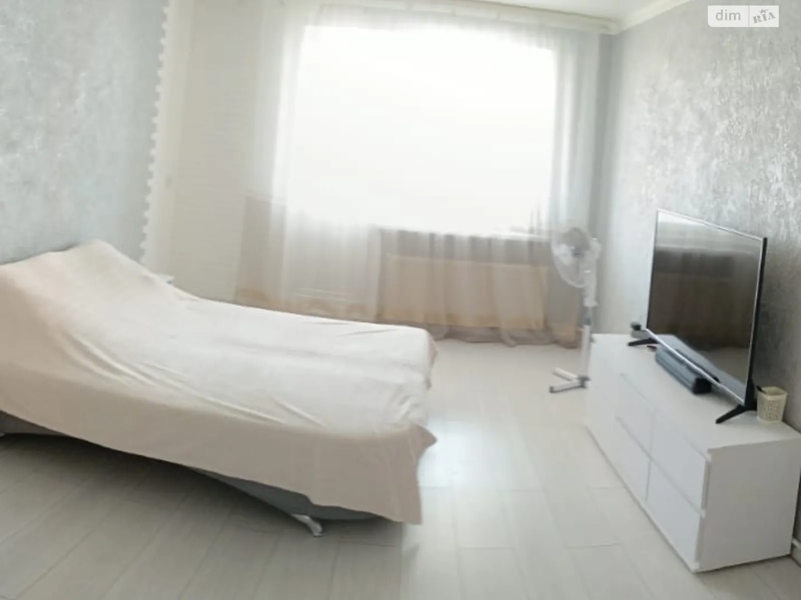 Продается 3-комнатная квартира 71.5 кв. м в Тульчине, ул. Менделеева, 7 - фото 1
