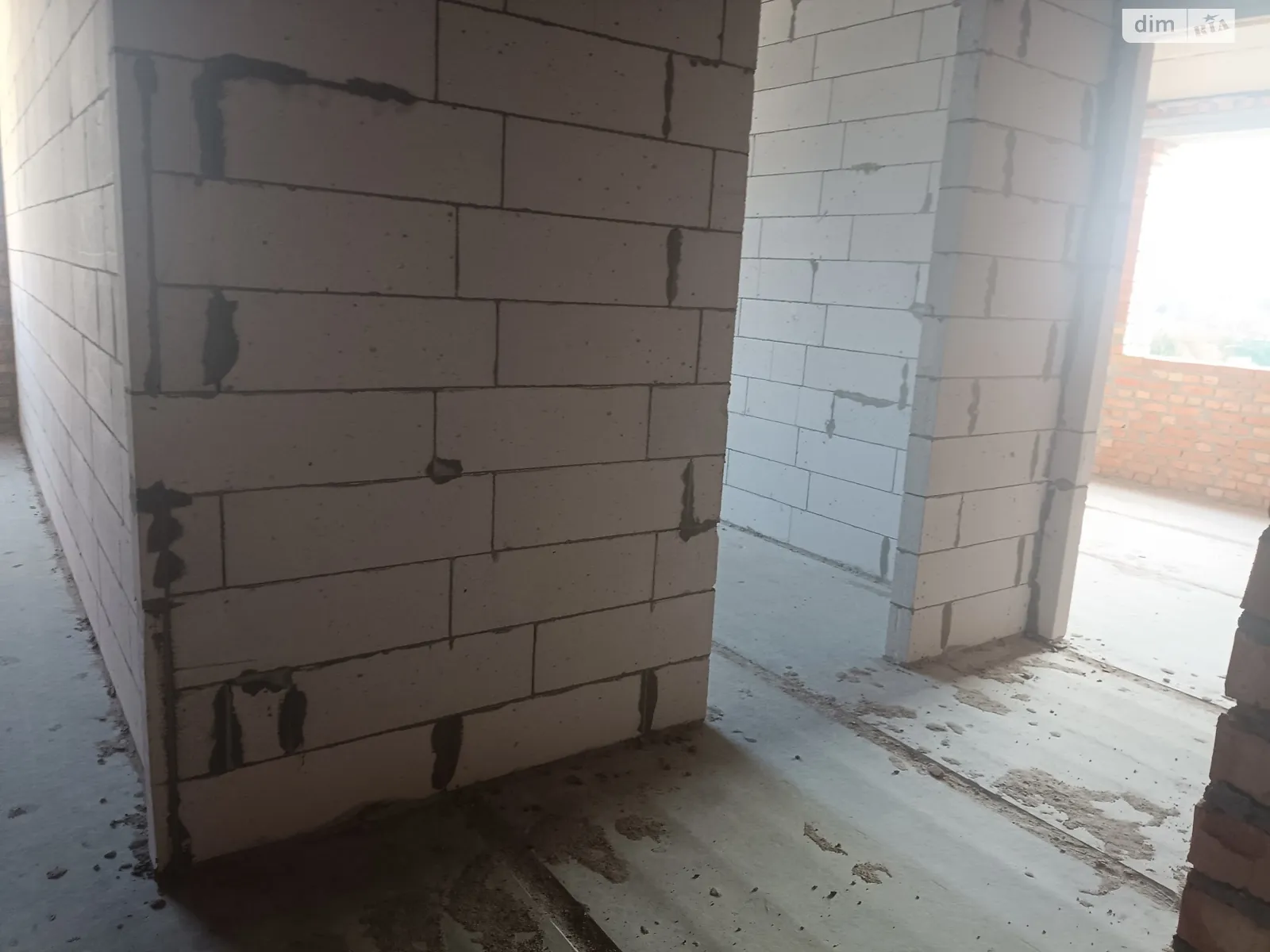 Продается 2-комнатная квартира 63 кв. м в Хмельницком, ул. Озерная, 17 - фото 1