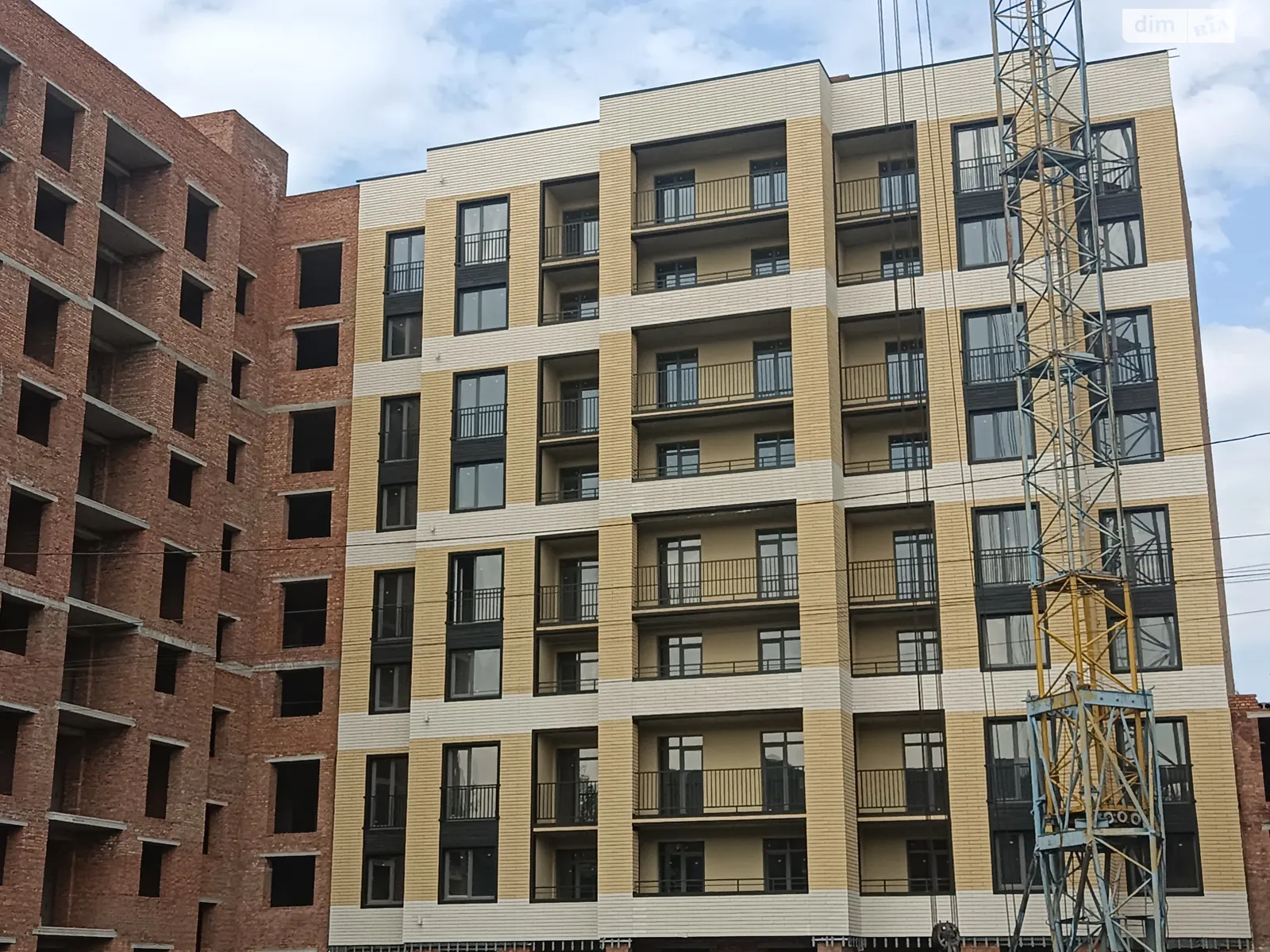 Продается 3-комнатная квартира 80 кв. м в Хмельницком, ул. Озерная, 17 - фото 1