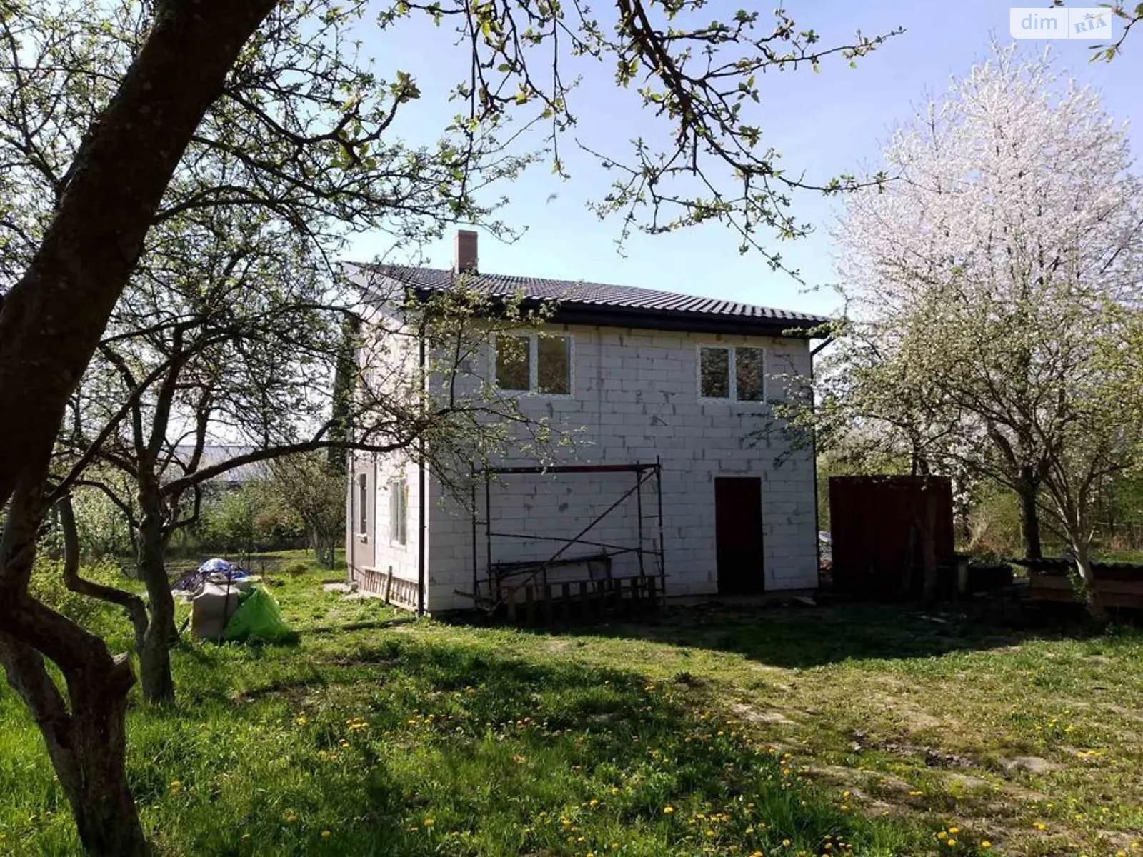 Продается дом на 2 этажа 160 кв. м с беседкой, цена: 65000 $ - фото 1