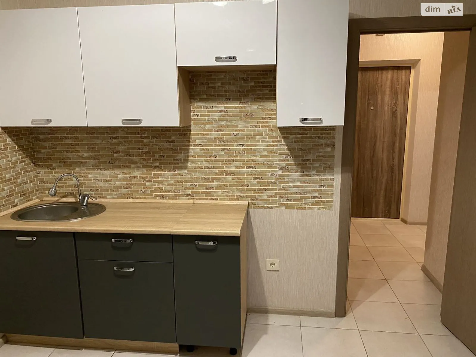 Продается 1-комнатная квартира 36 кв. м в Одессе, ул. Одесская, 45 - фото 1