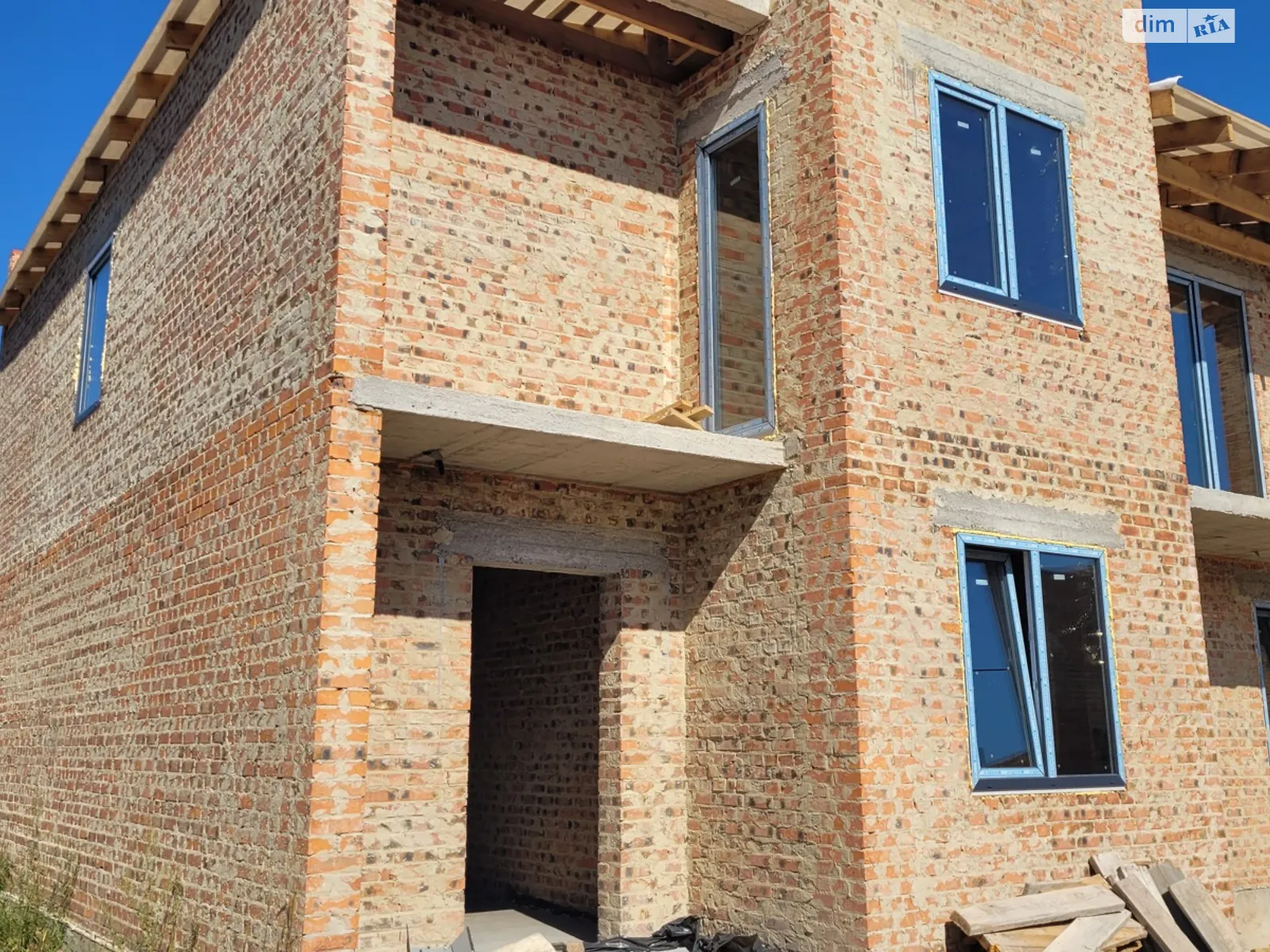 Авторинок Рівне, цена: 63000 $ - фото 1