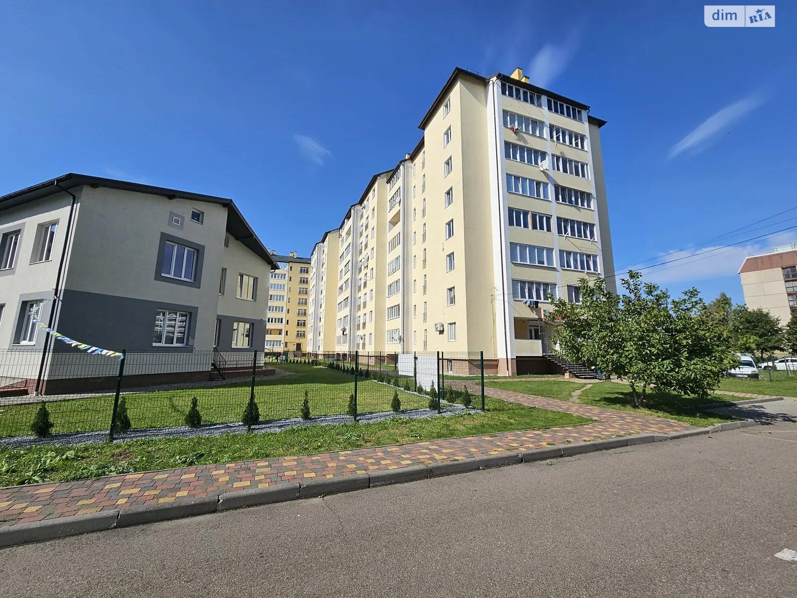 Продается 3-комнатная квартира 85 кв. м в Стрые, ул. Басараб Ольги - фото 1