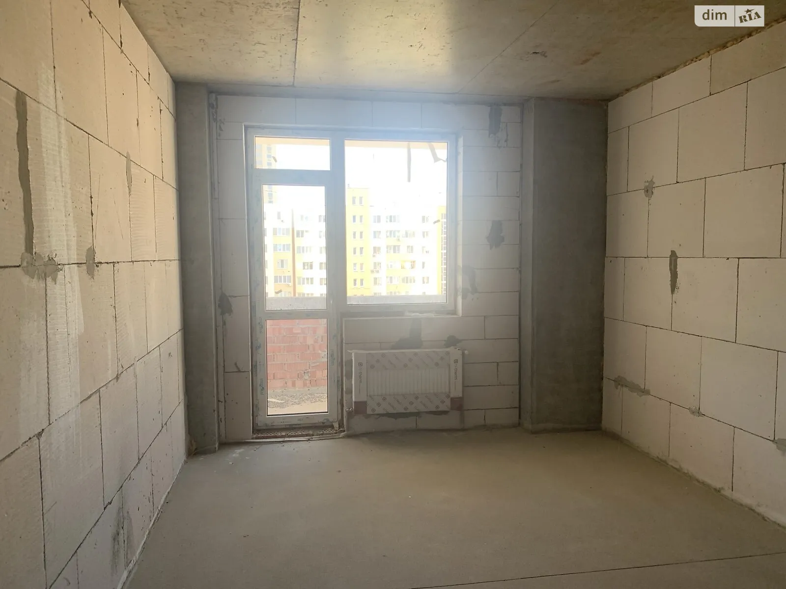 Продается 3-комнатная квартира 118 кв. м в Одессе, ул. Академика Сахарова - фото 1