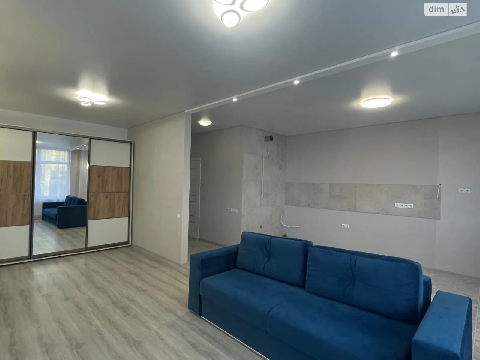 Продается 1-комнатная квартира 42.4 кв. м в Лиманке, ул. Жемчужная, 5А - фото 1
