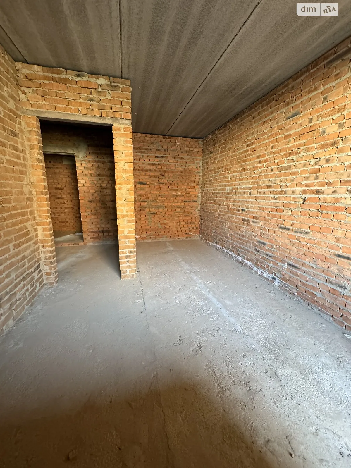 Продается 1-комнатная квартира 35 кв. м в Ворзеле, ул. Павла Чубинского - фото 1