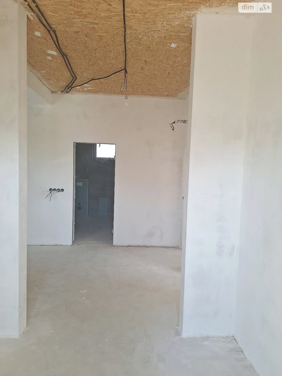 Продається одноповерховий будинок 130 кв. м з гаражем, цена: 260000 $ - фото 1