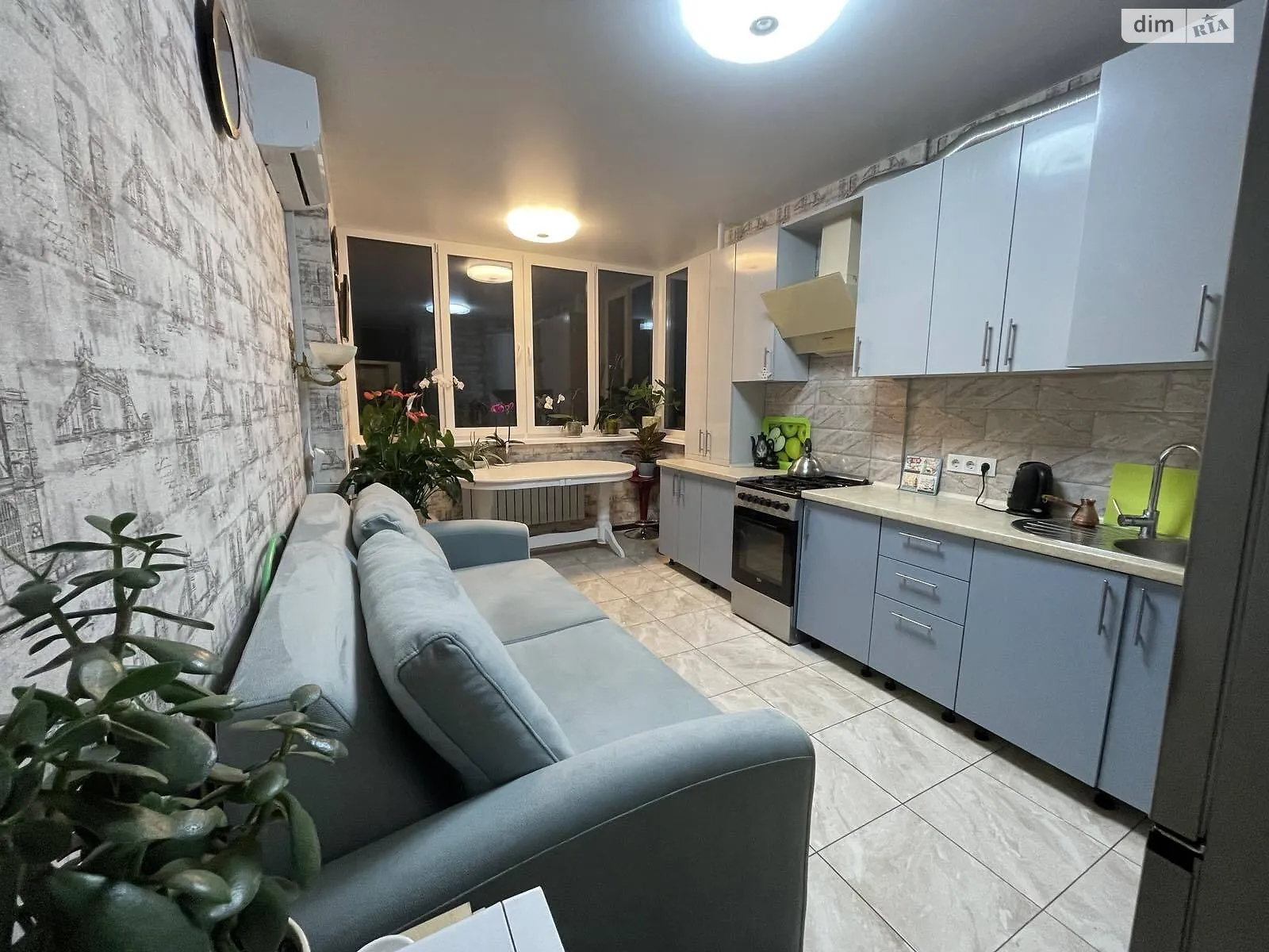 Продается 1-комнатная квартира 46.6 кв. м в Ирпене, ул. 11-я линия, 4 - фото 1