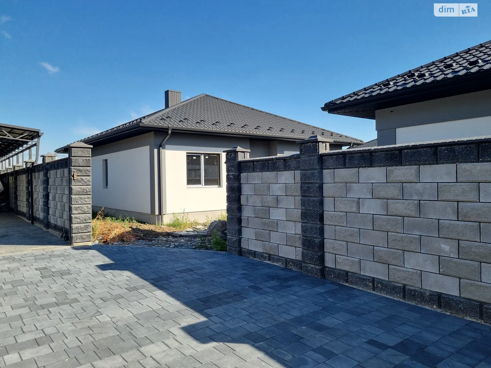 Продається одноповерховий будинок 102 кв. м з каміном, цена: 95000 $ - фото 1