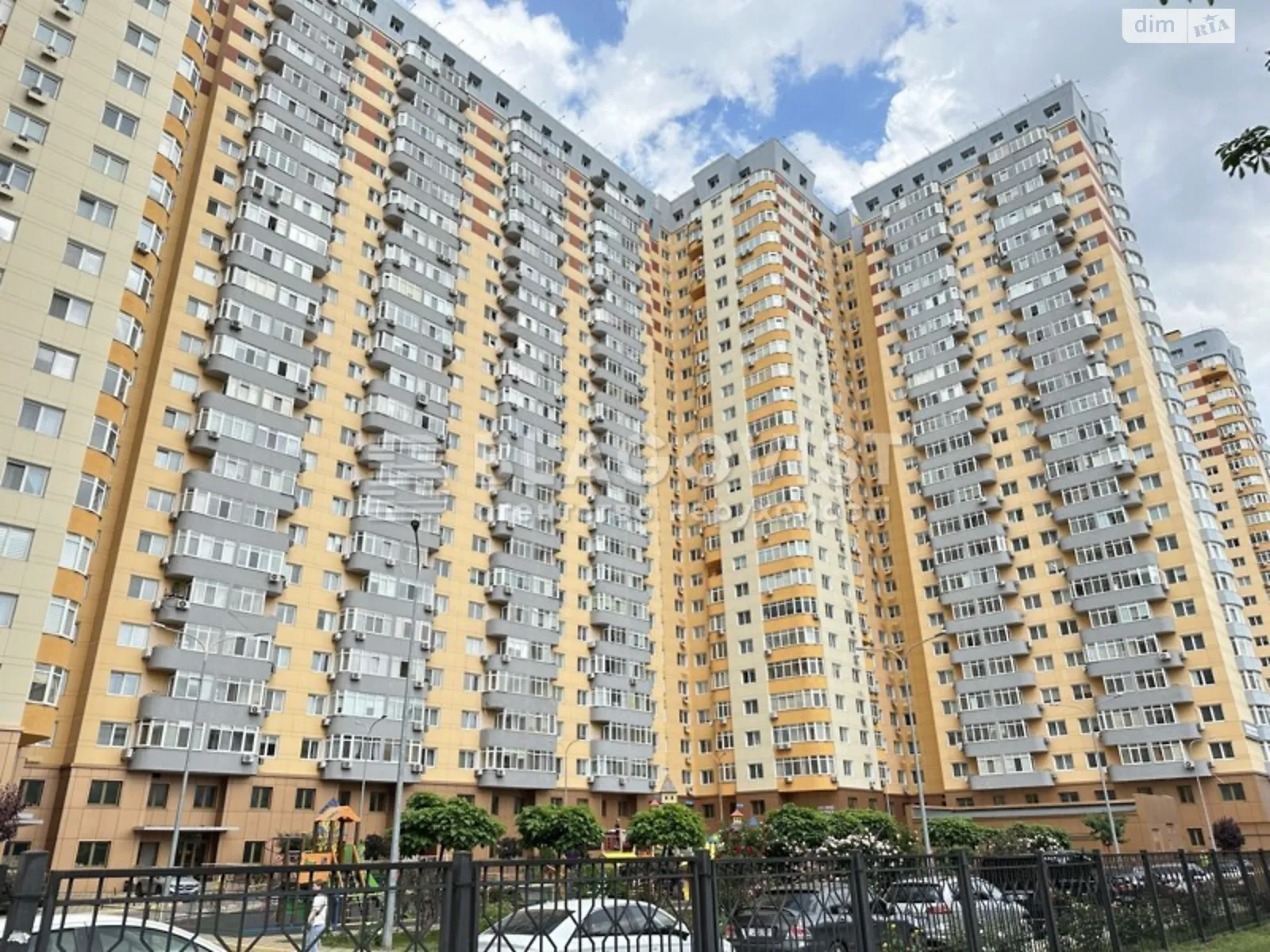 Продается 2-комнатная квартира 66 кв. м в Киеве, ул. Юрия Кондратюка, 1 - фото 1