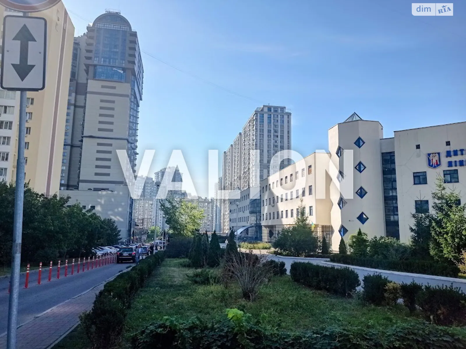 Продається 1-кімнатна квартира 38.5 кв. м у Києві, вул. Андрія Верхогляда(Драгомирова), 14А - фото 1