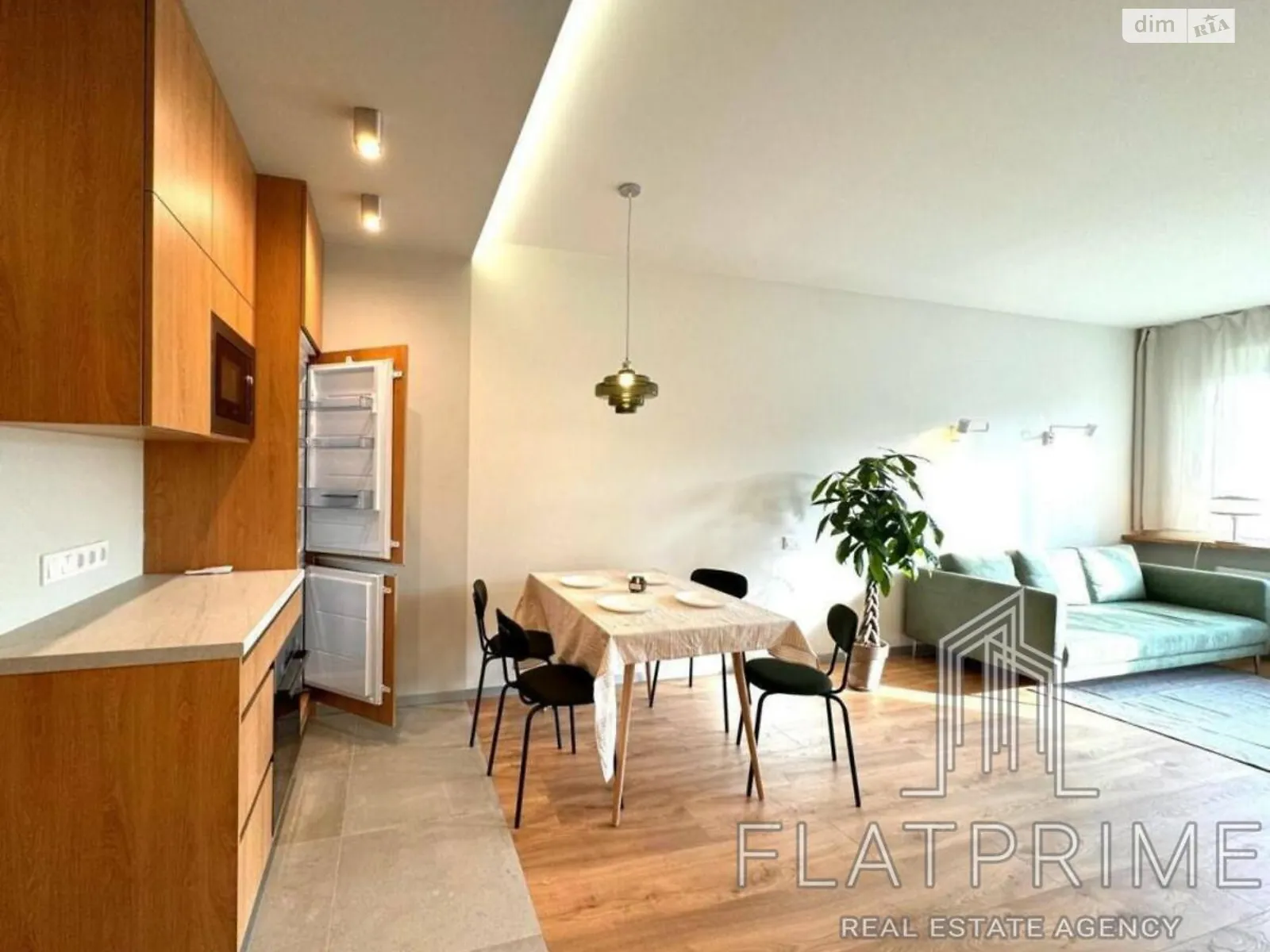 Продается 1-комнатная квартира 44 кв. м в Киеве, ул. Кирилловская, 37А - фото 1
