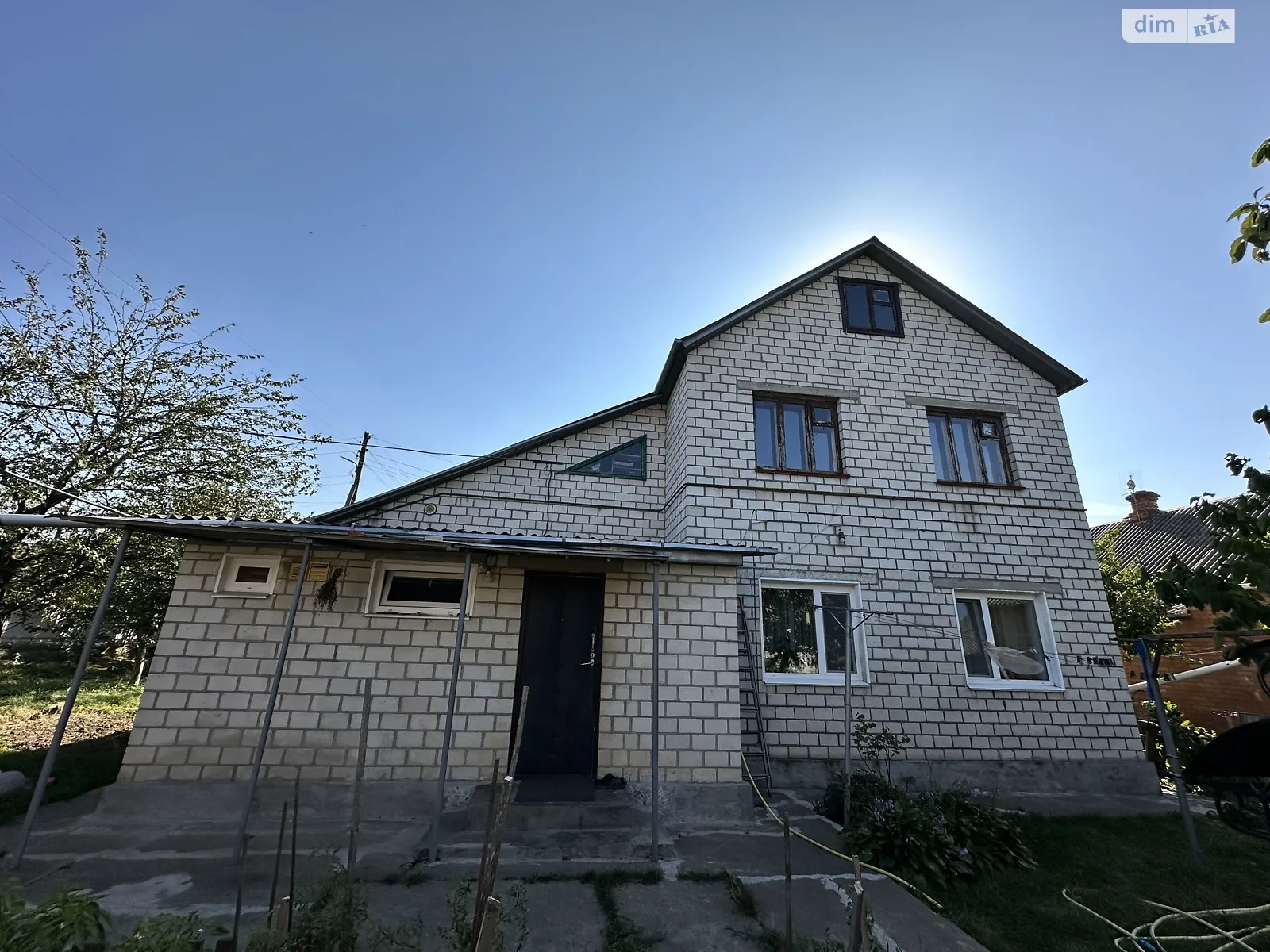Продается дом на 2 этажа 151 кв. м с гаражом, цена: 96000 $ - фото 1