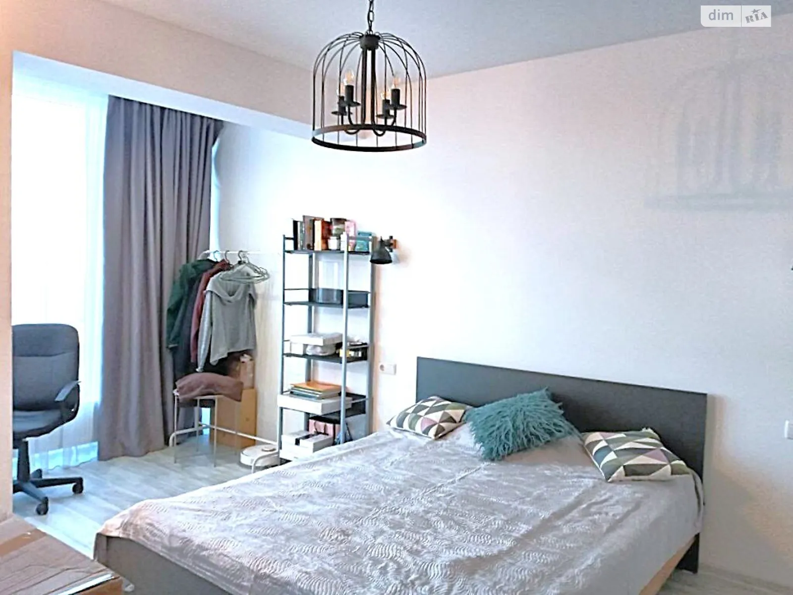 Продается 1-комнатная квартира 38 кв. м в Одессе, ул. Львовская, 15Б - фото 1