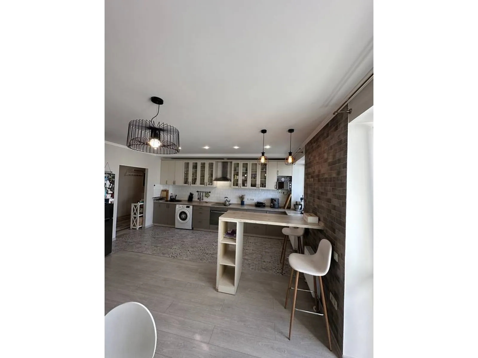 Продается 2-комнатная квартира 94.5 кв. м в Одессе, ул. Костанди, 162/2 - фото 1
