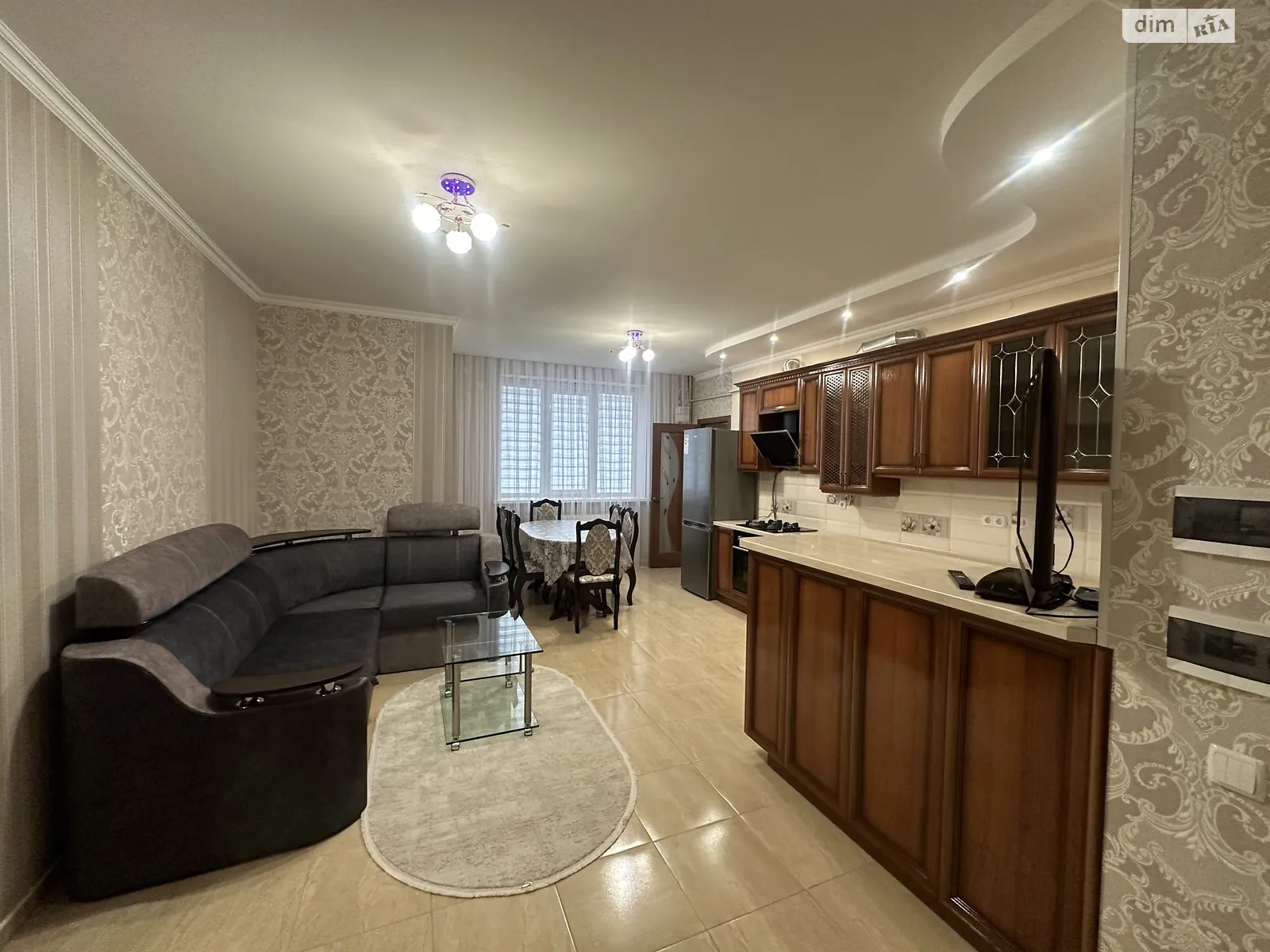 Сдается в аренду 2-комнатная квартира 78 кв. м в Черновцах, ул. Героев Майдана, 186Г - фото 1