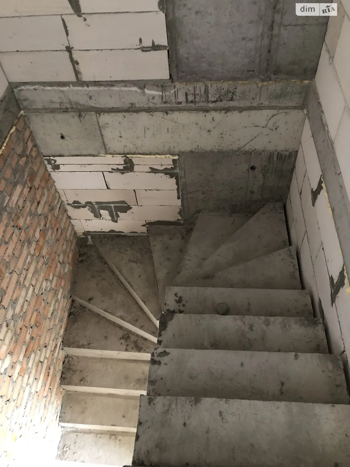 Продается 2-комнатная квартира 68 кв. м в Ирпене, ул. Университетская(Карла Маркса), 3/13 - фото 1