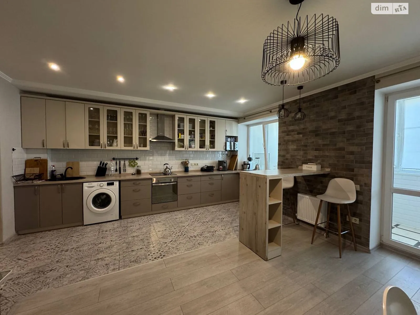 Продається 3-кімнатна квартира 94.5 кв. м у Одесі, вул. Костанді, 162/2 - фото 1