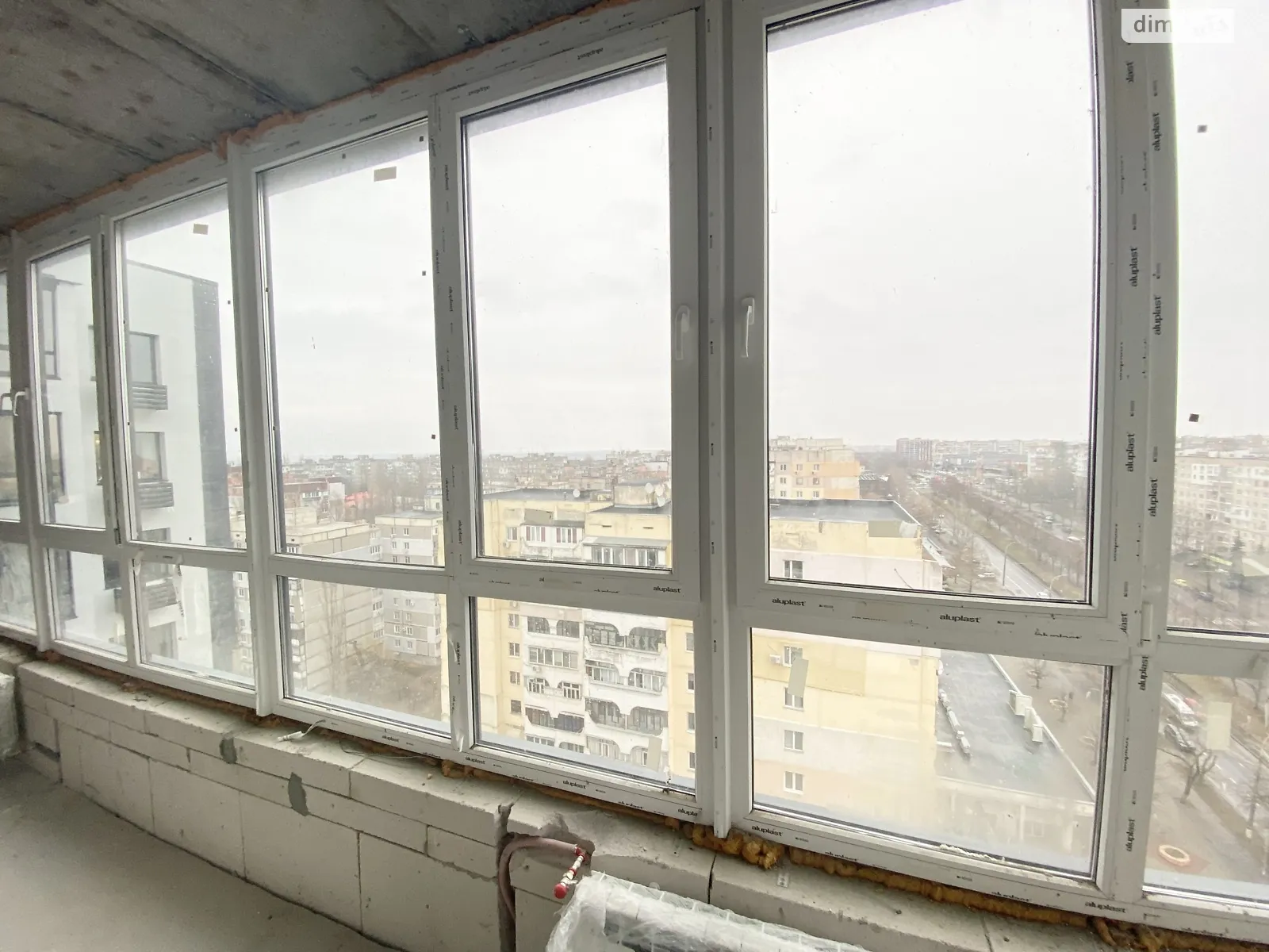 Продается 1-комнатная квартира 50.5 кв. м в Николаеве, просп. Центральный, 172 - фото 1