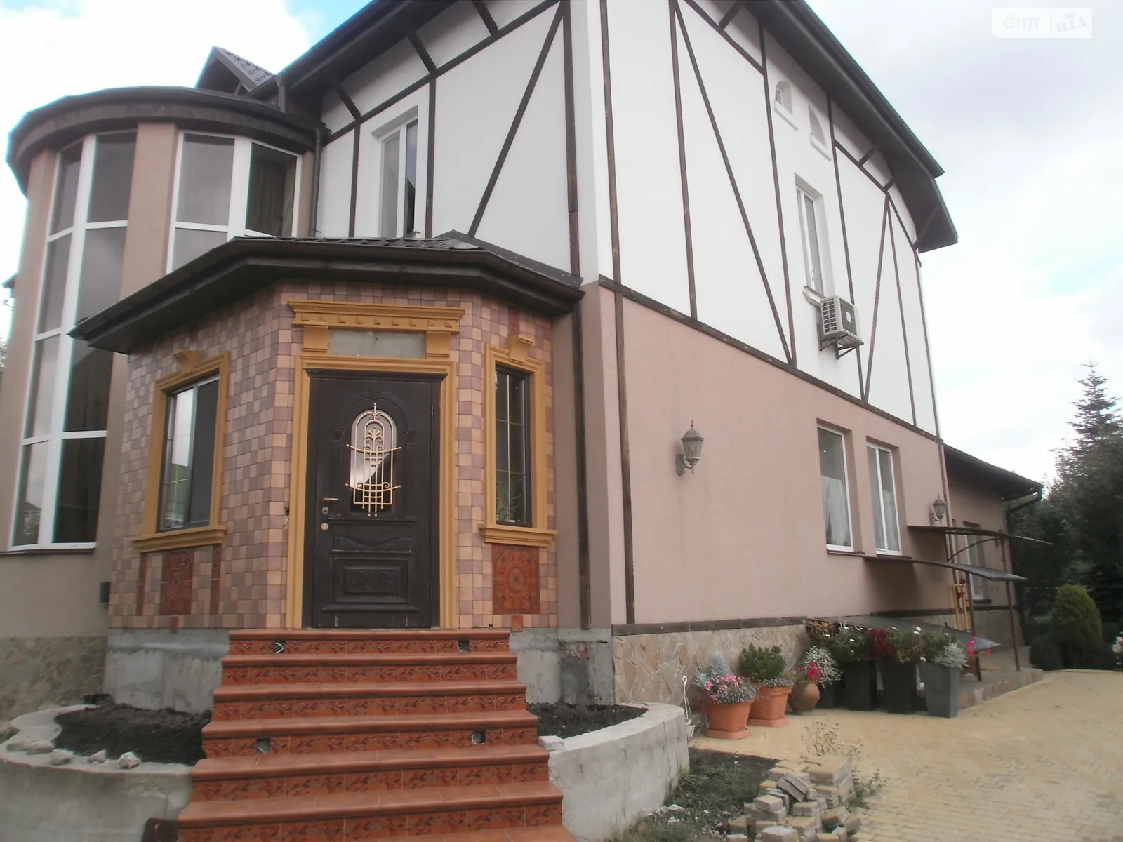 Продається будинок 2 поверховий 499.8 кв. м з садом, цена: 1200000 $ - фото 1