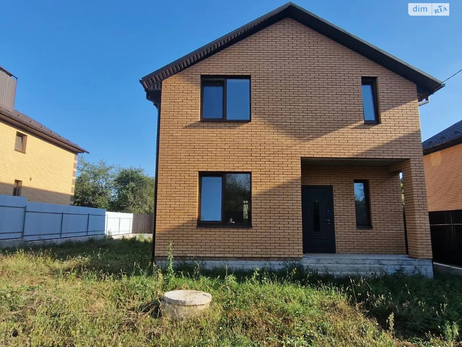 Продается дом на 2 этажа 125 кв. м с террасой, цена: 88000 $ - фото 1