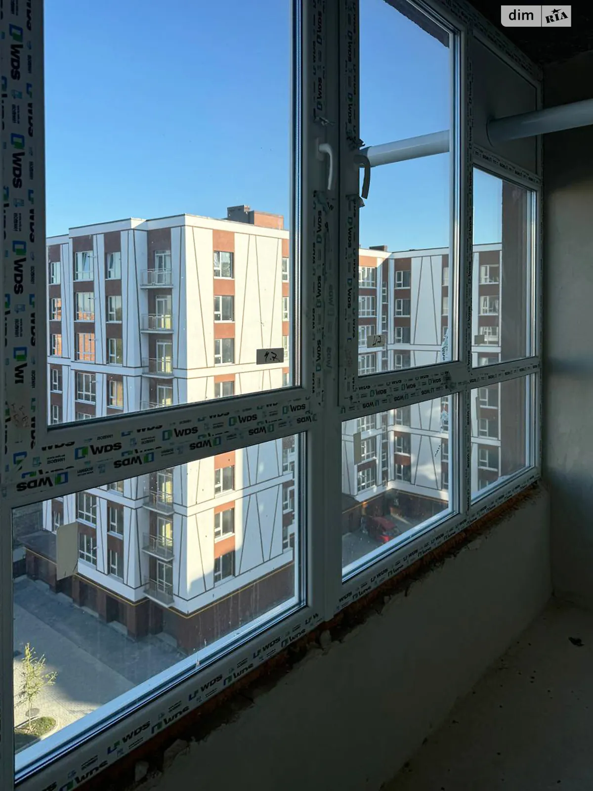Продается 1-комнатная квартира 39.6 кв. м в Ивано-Франковске, ул. Павла Полуботка, 18 корпус 16 - фото 1