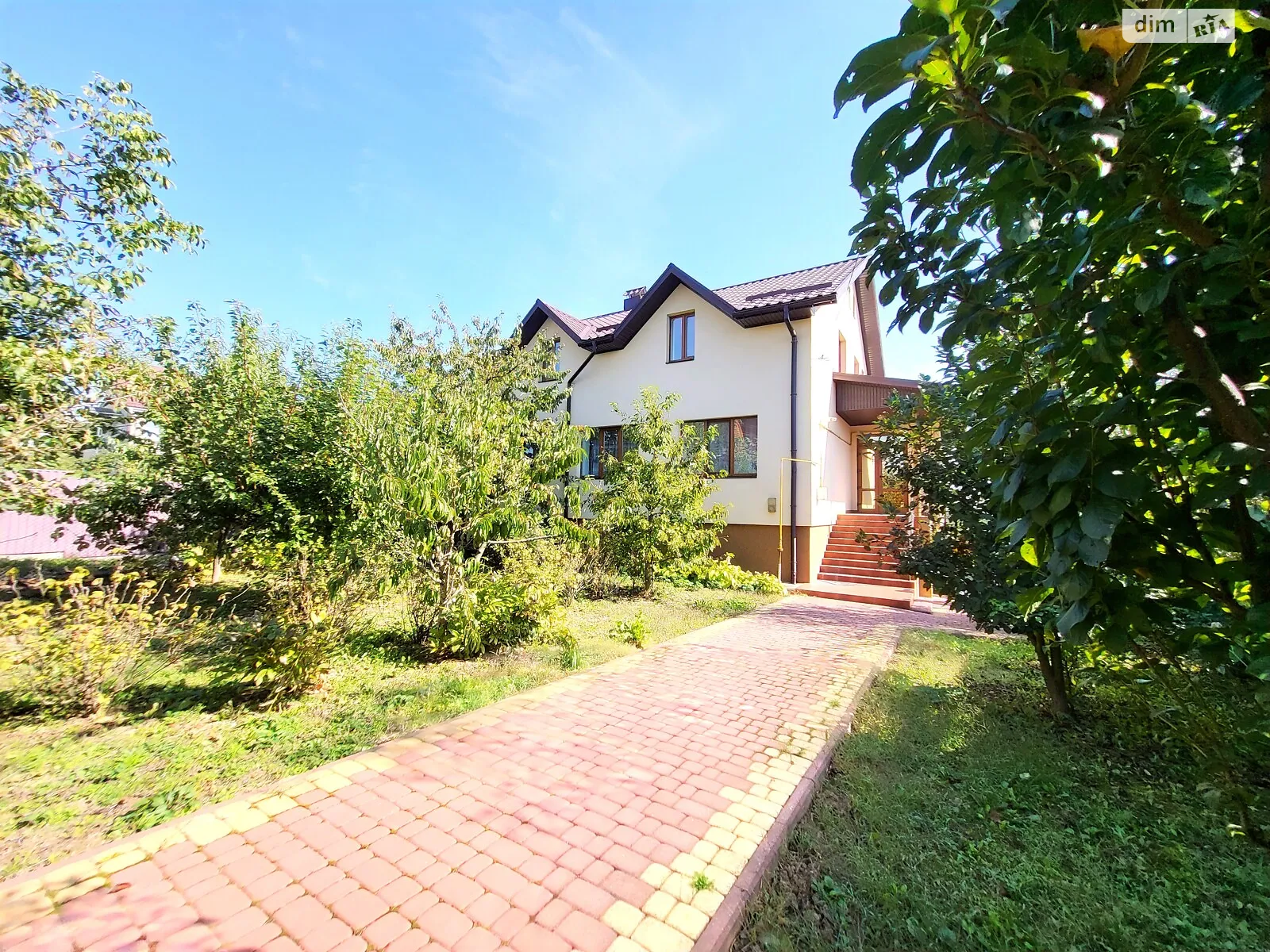 Продается дом на 2 этажа 200 кв. м с террасой, цена: 165000 $ - фото 1