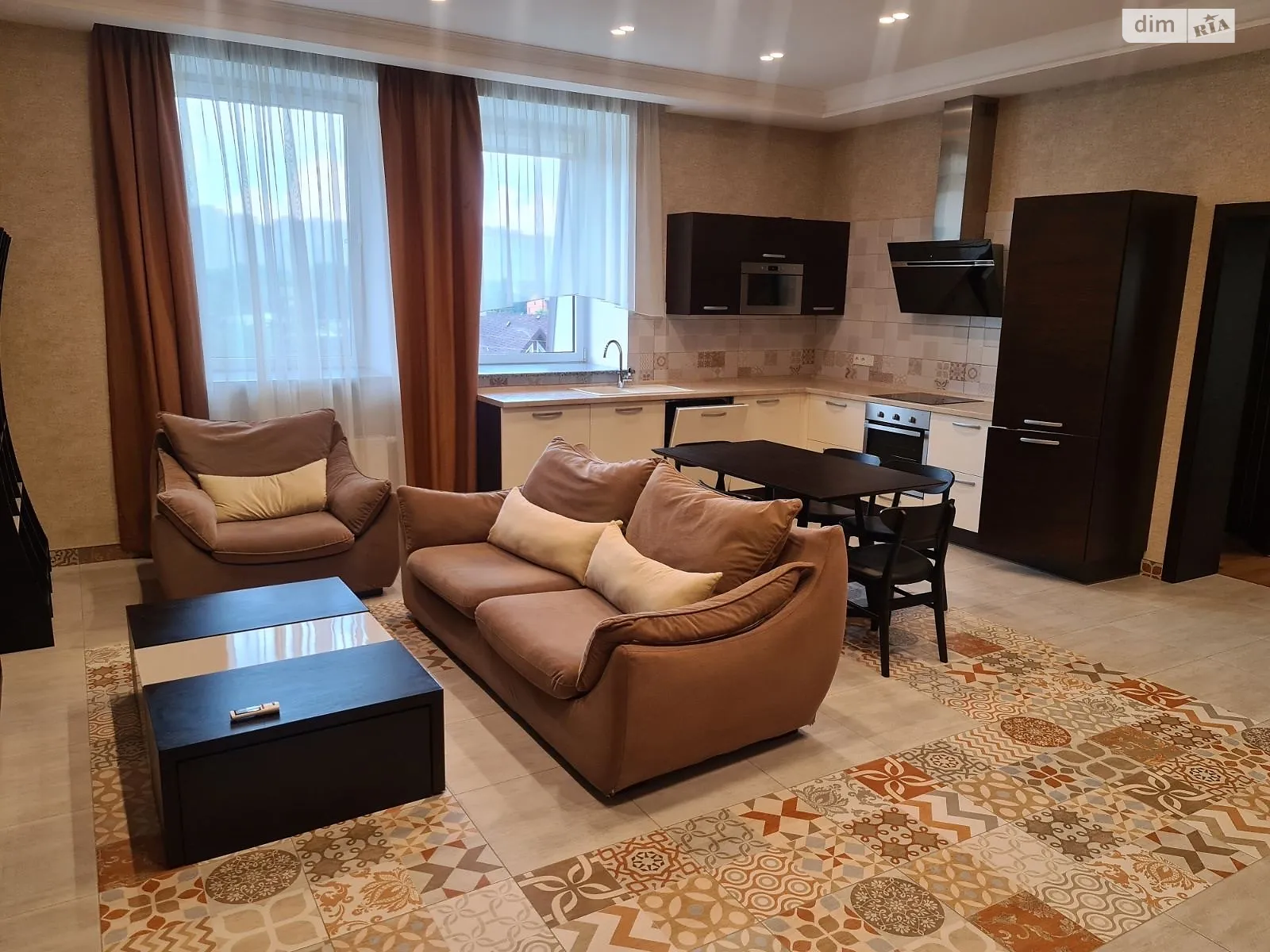 Продается 3-комнатная квартира 111.3 кв. м в Киеве, ул. Садовая, 73 - фото 1